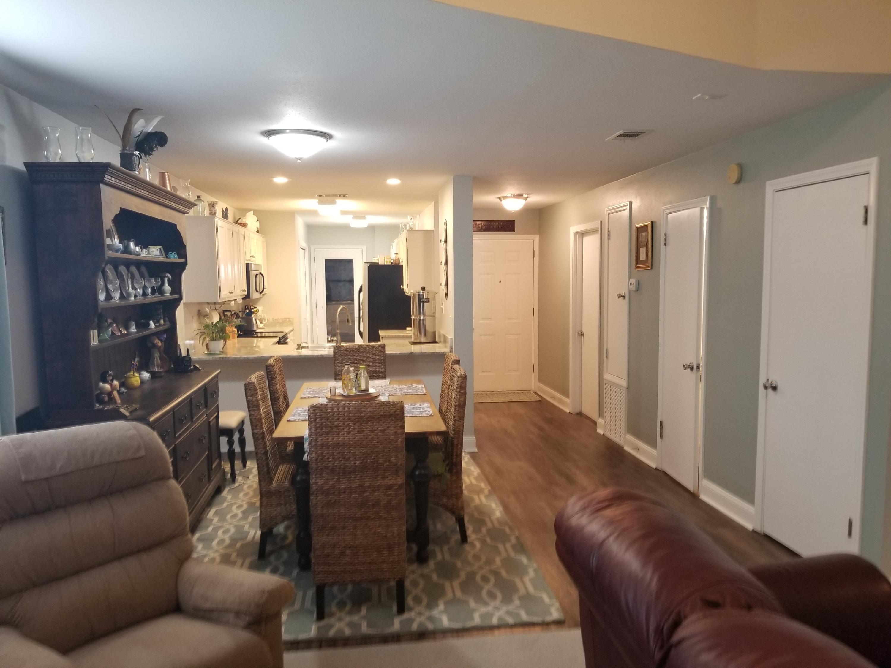 HIDDEN COVE T/H - Residential