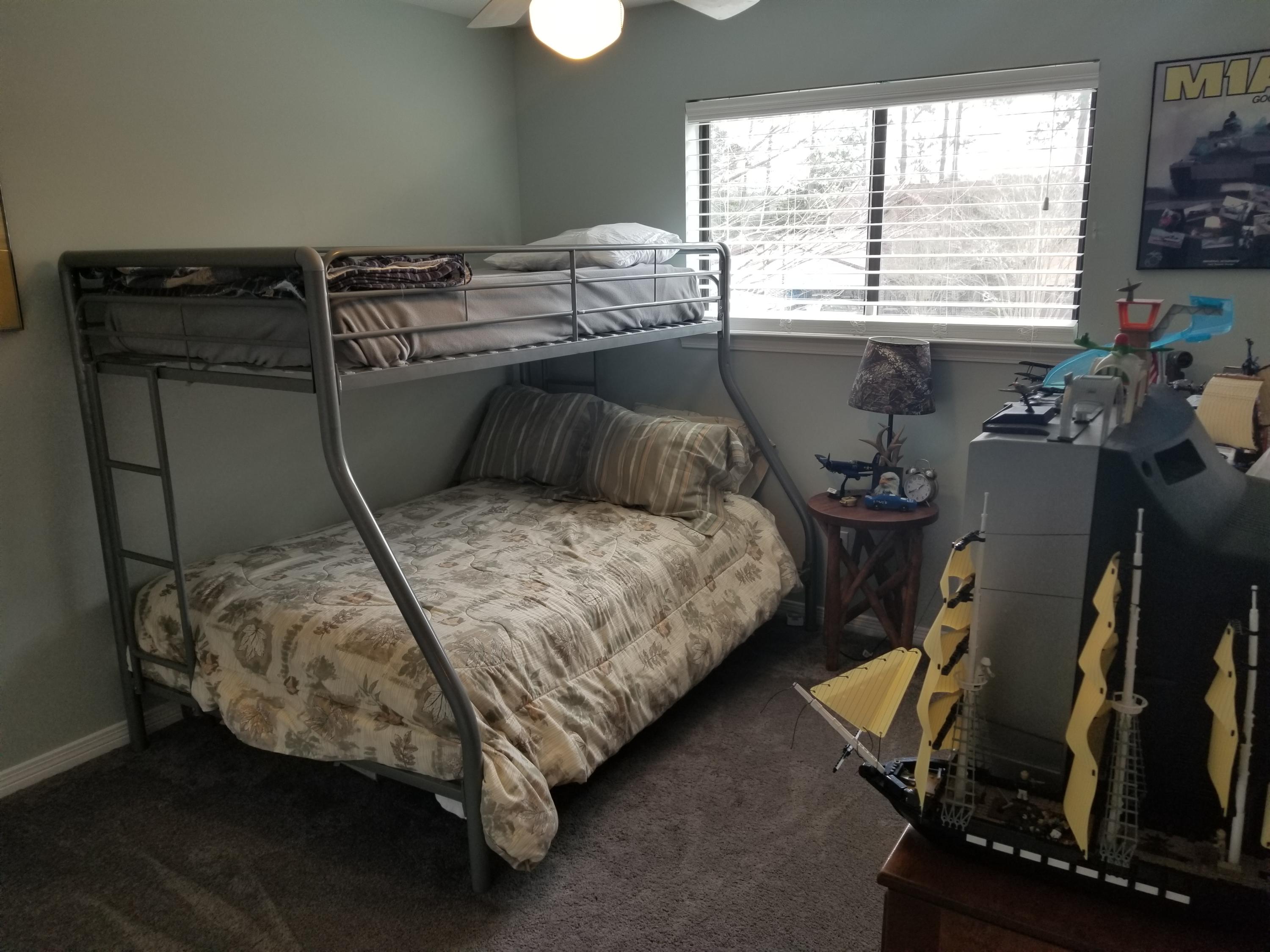 HIDDEN COVE T/H - Residential