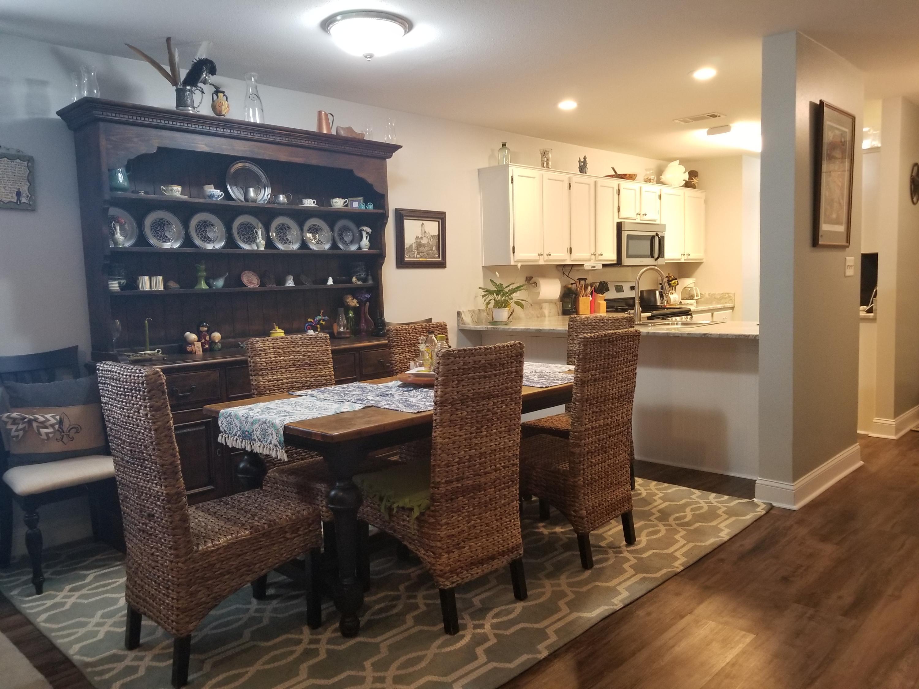 HIDDEN COVE T/H - Residential