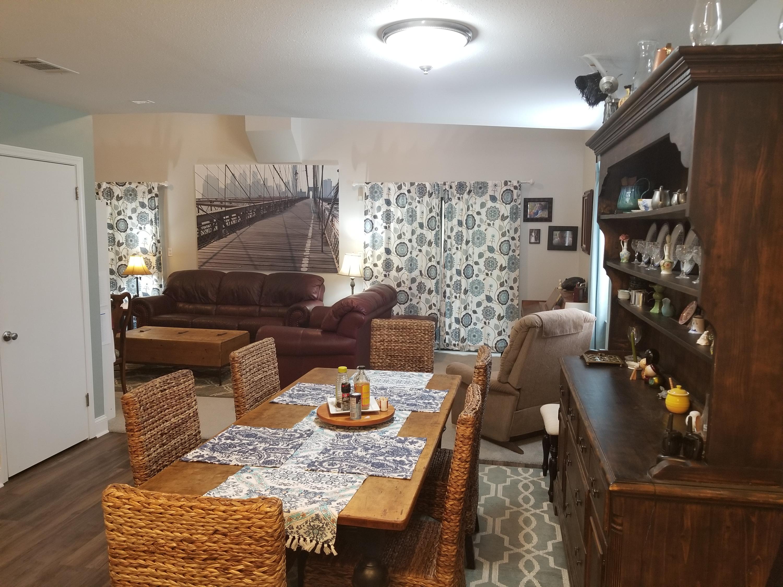 HIDDEN COVE T/H - Residential