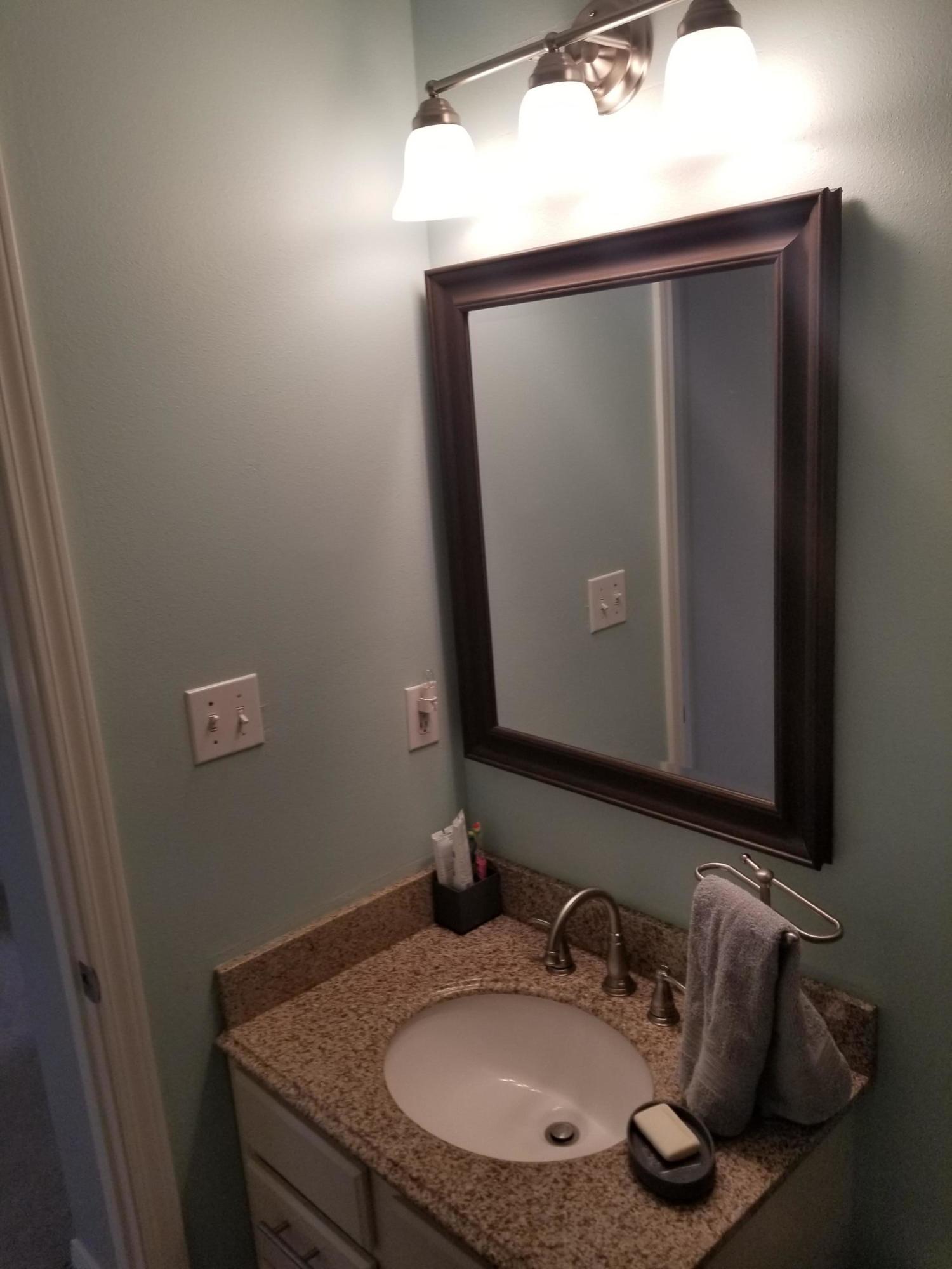 HIDDEN COVE T/H - Residential