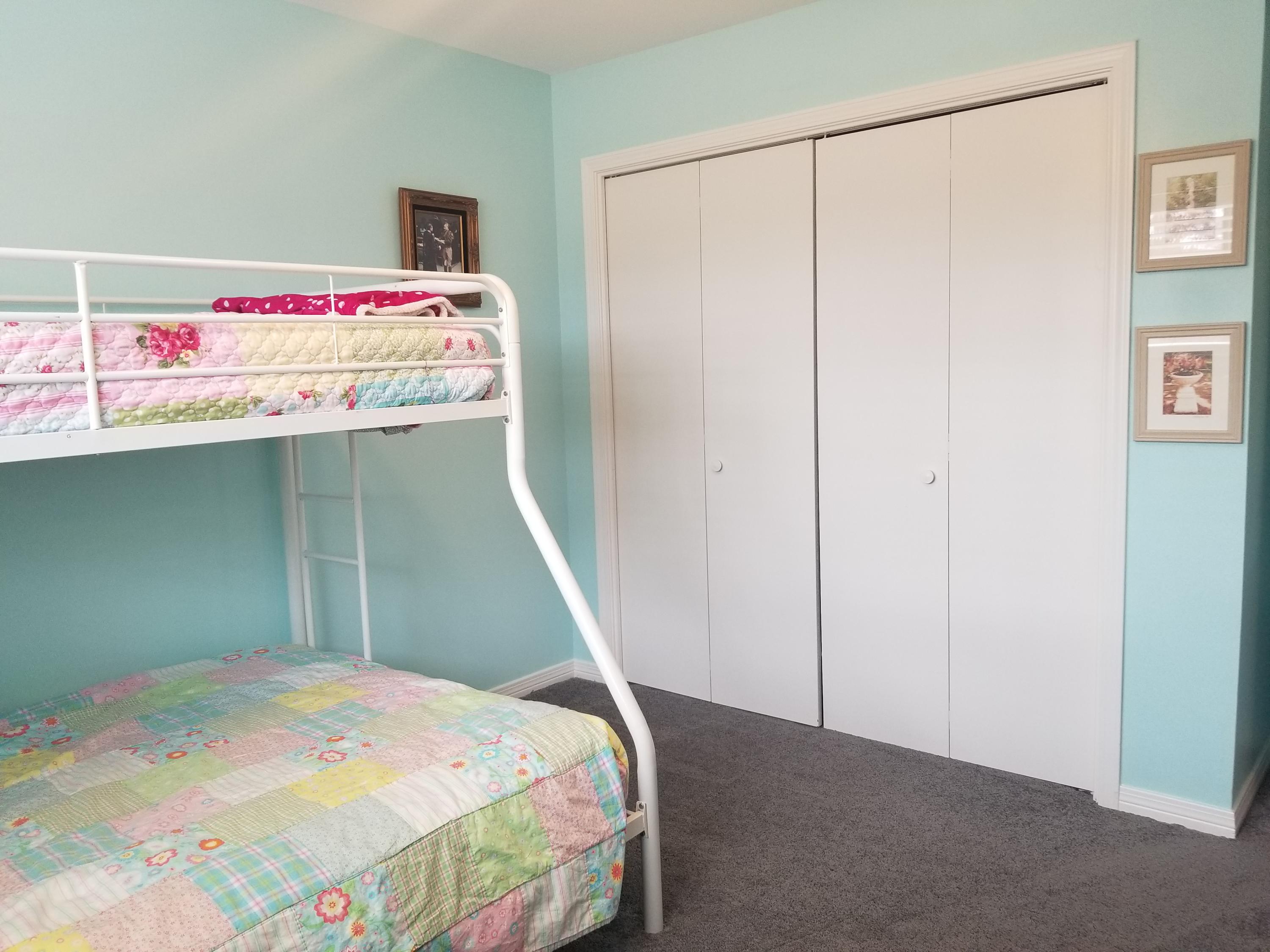 HIDDEN COVE T/H - Residential