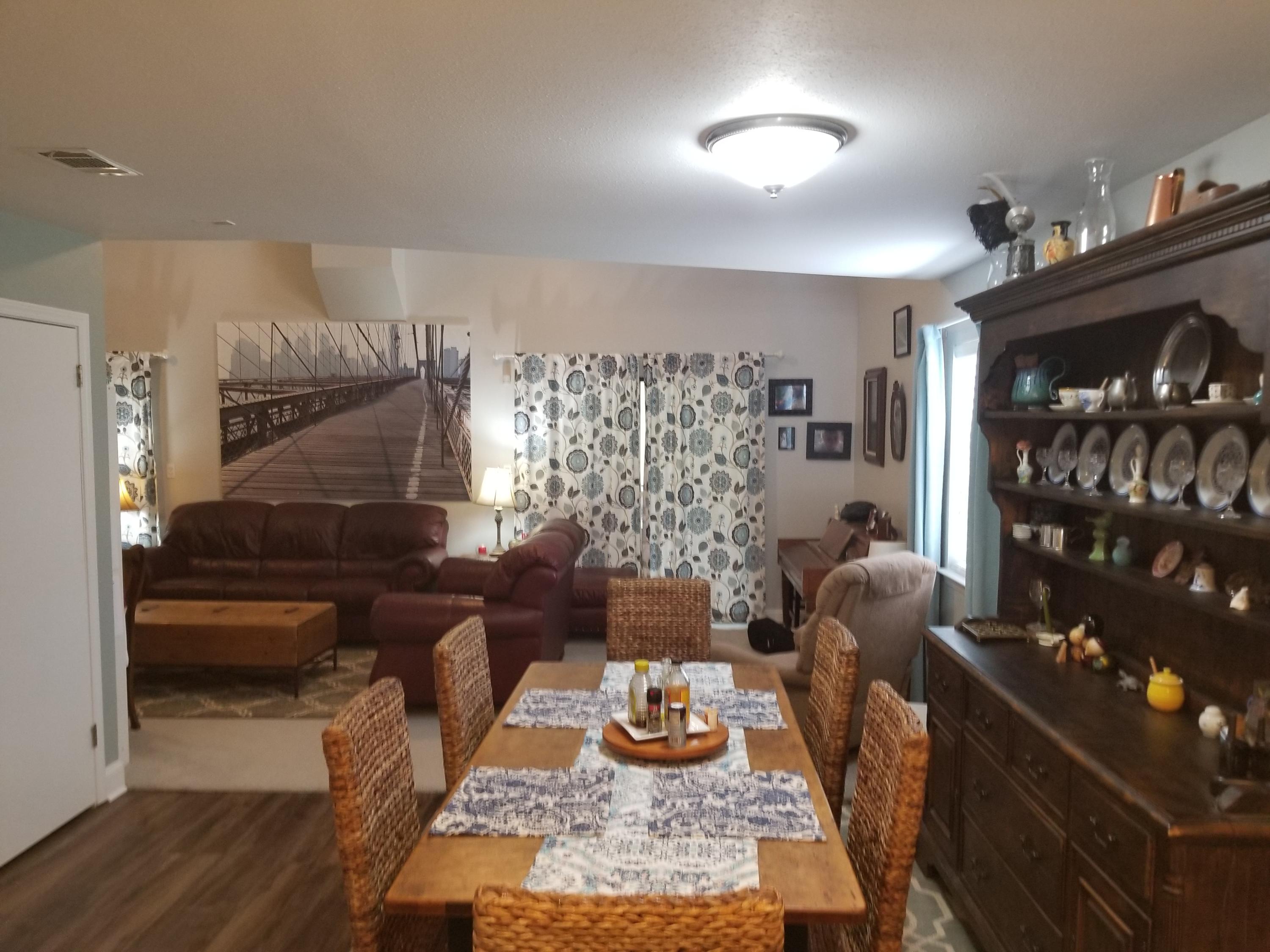 HIDDEN COVE T/H - Residential