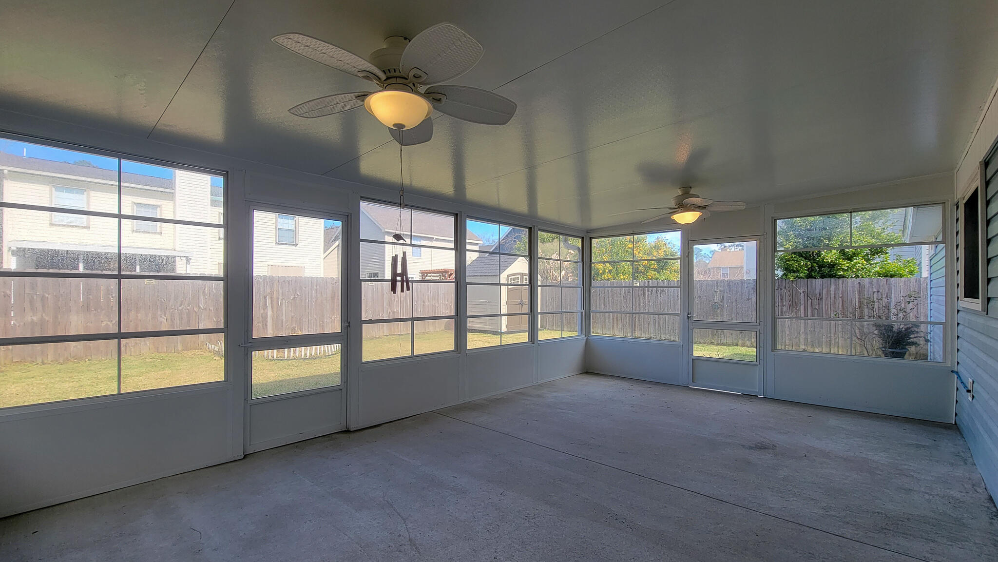 VILLAGE WEST - Residential