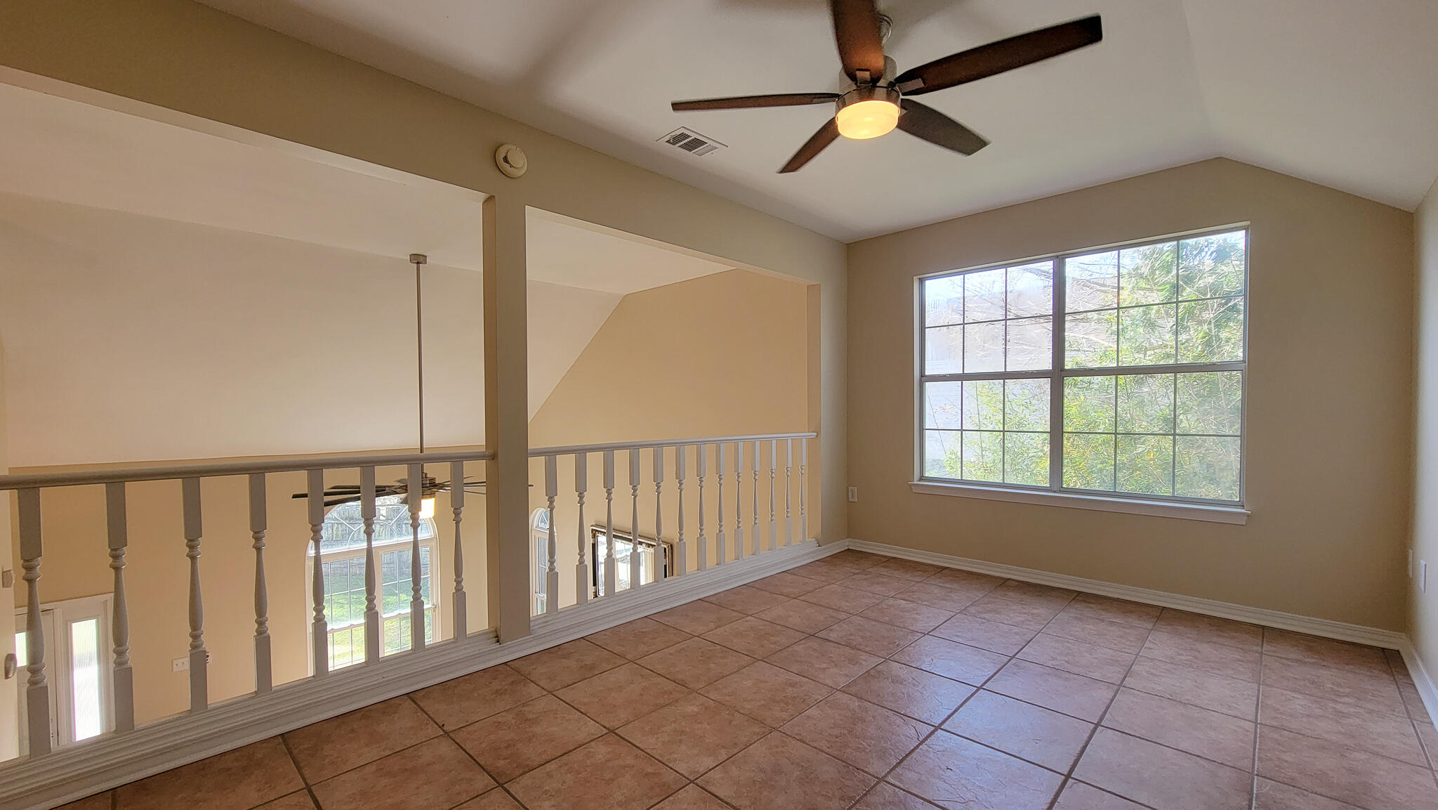 VILLAGE WEST - Residential