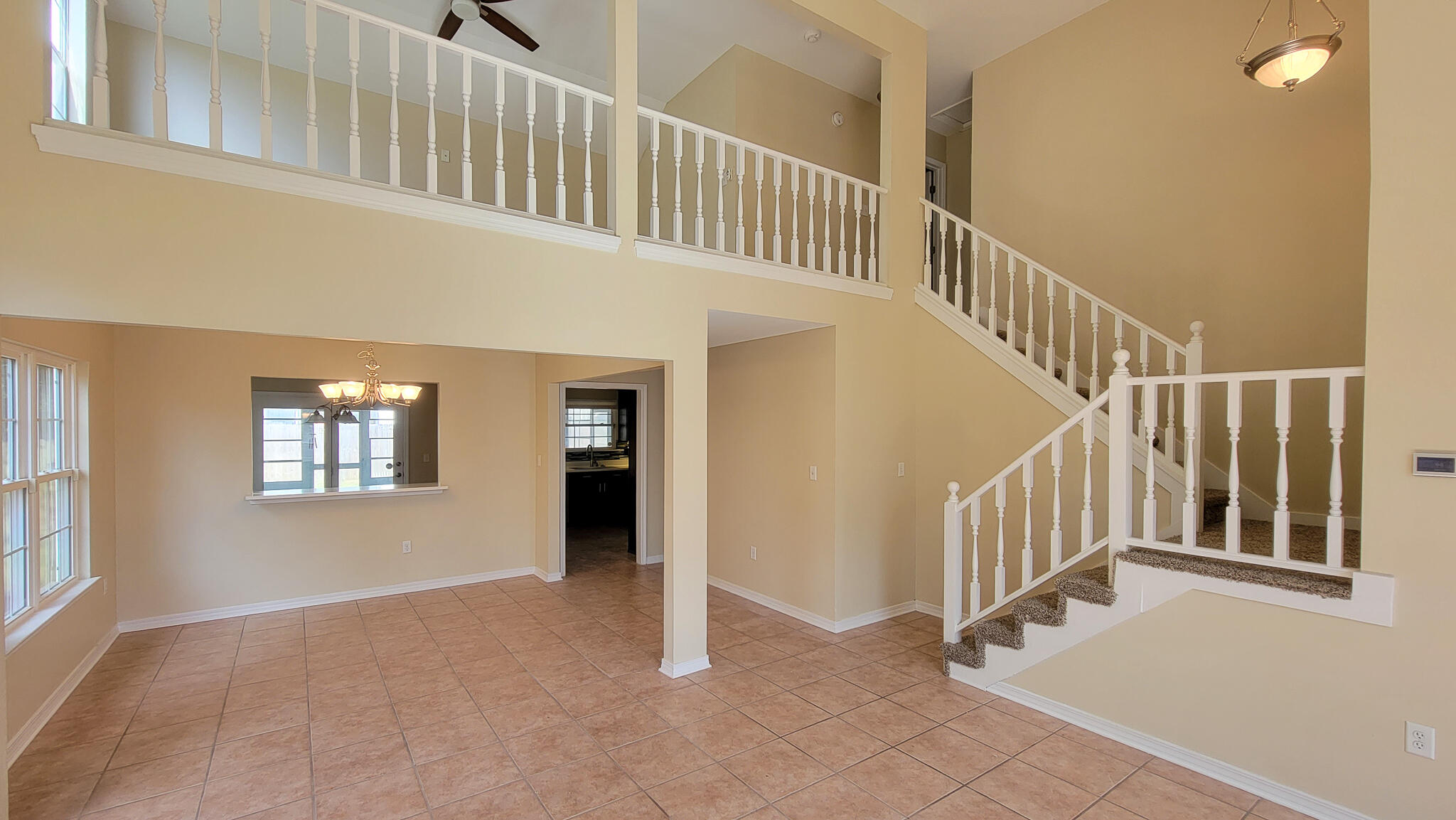 VILLAGE WEST - Residential