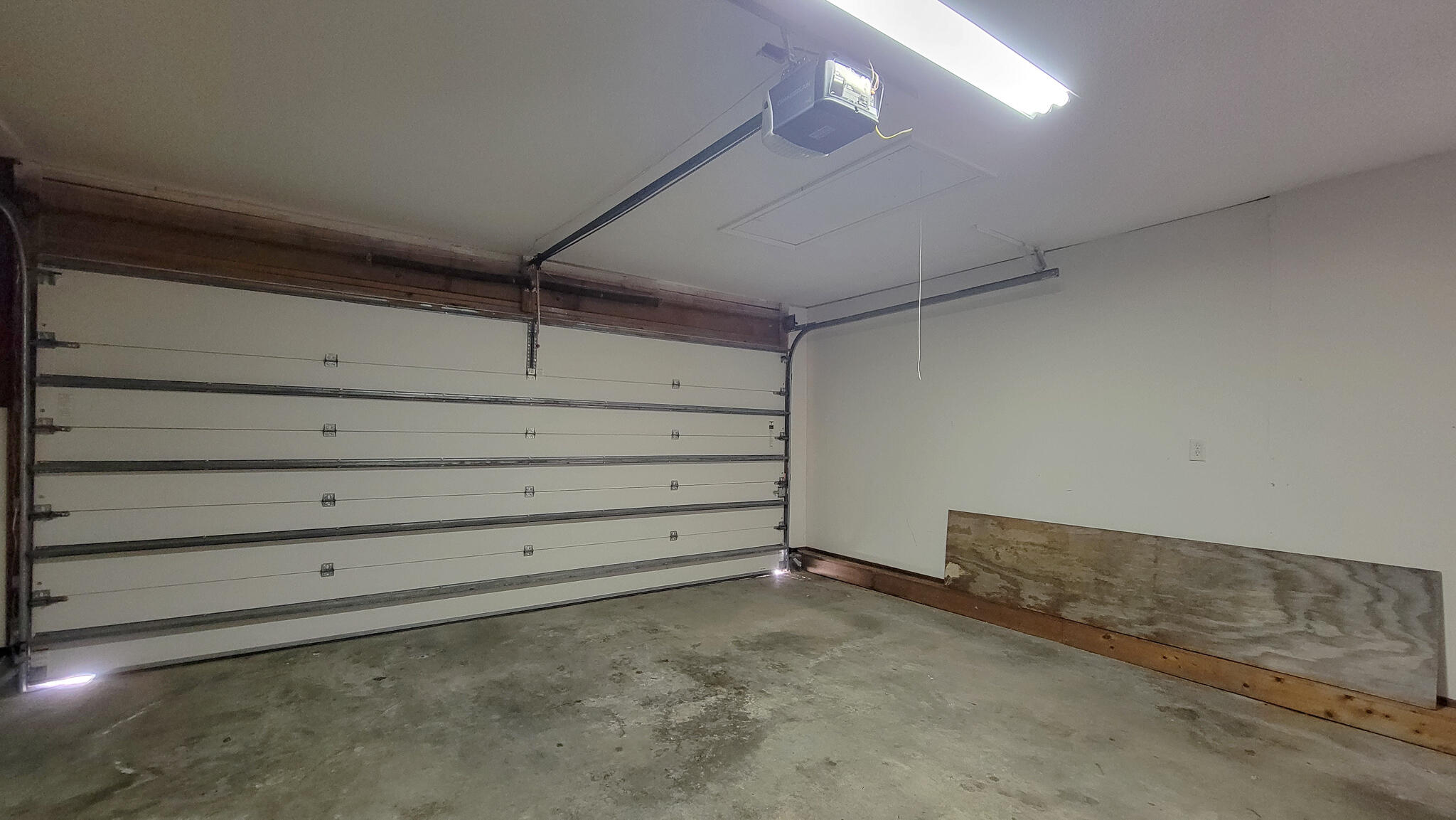 VILLAGE WEST - Residential