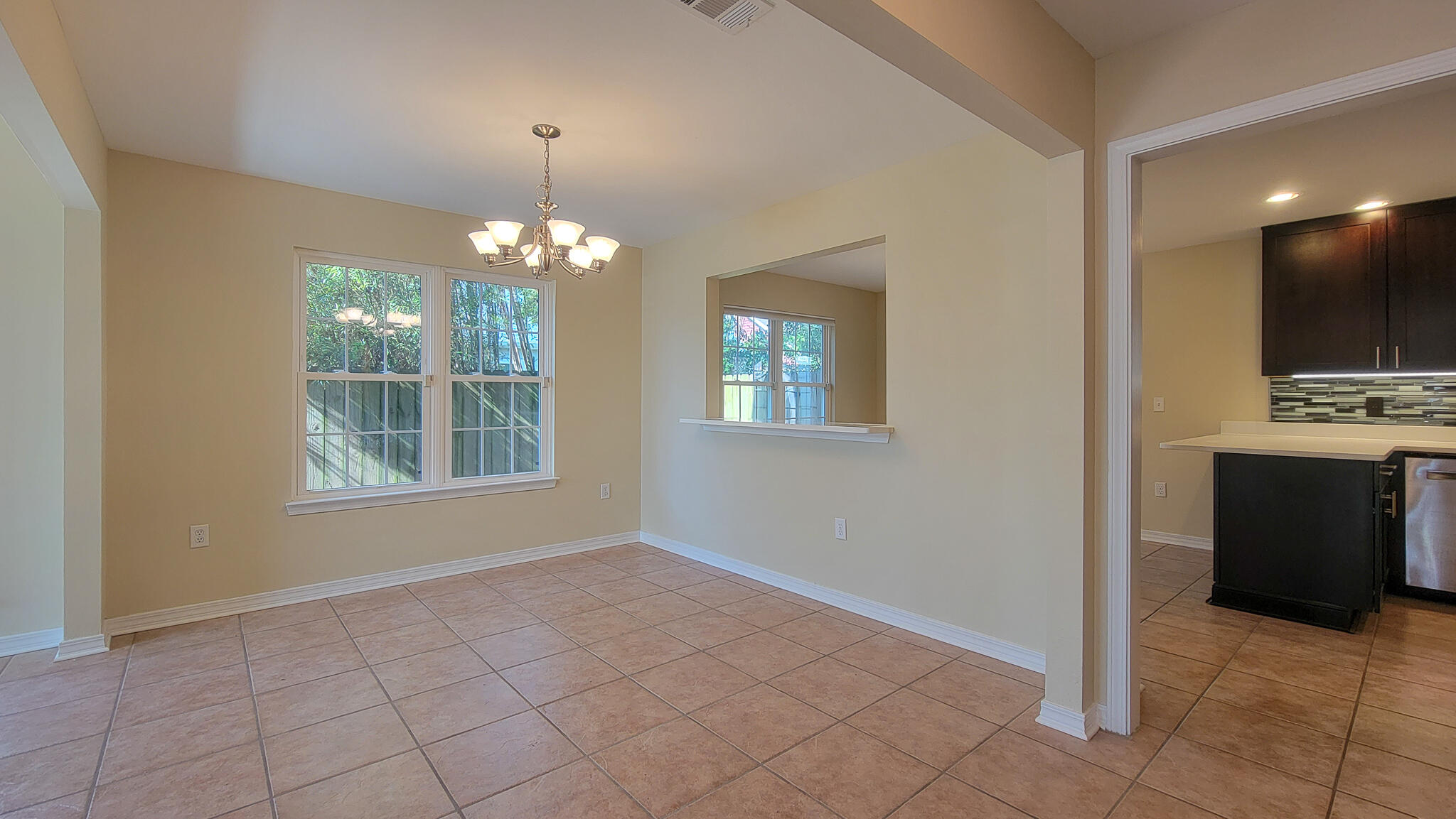 VILLAGE WEST - Residential