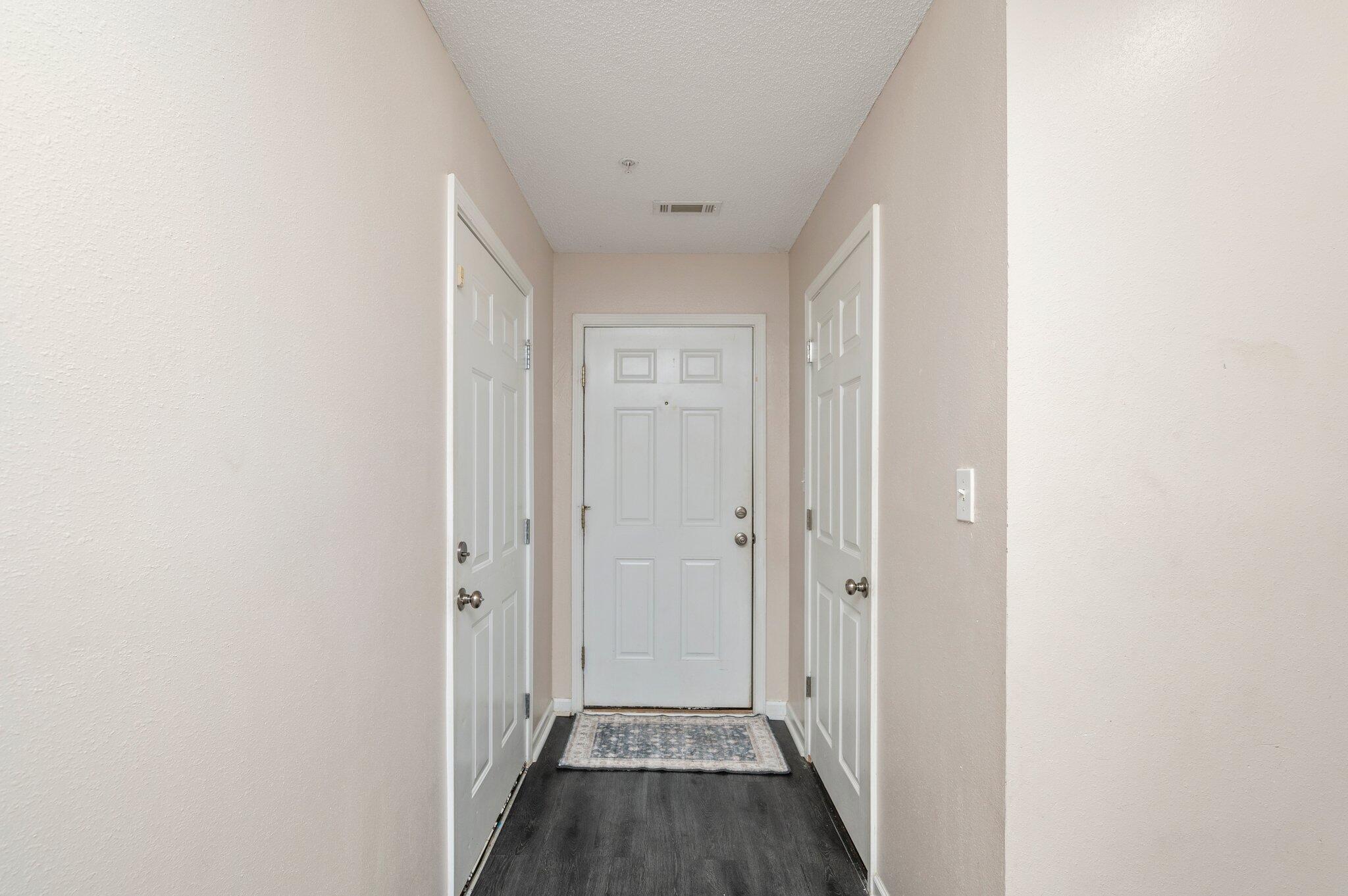 Rolling Pines T/H - Residential