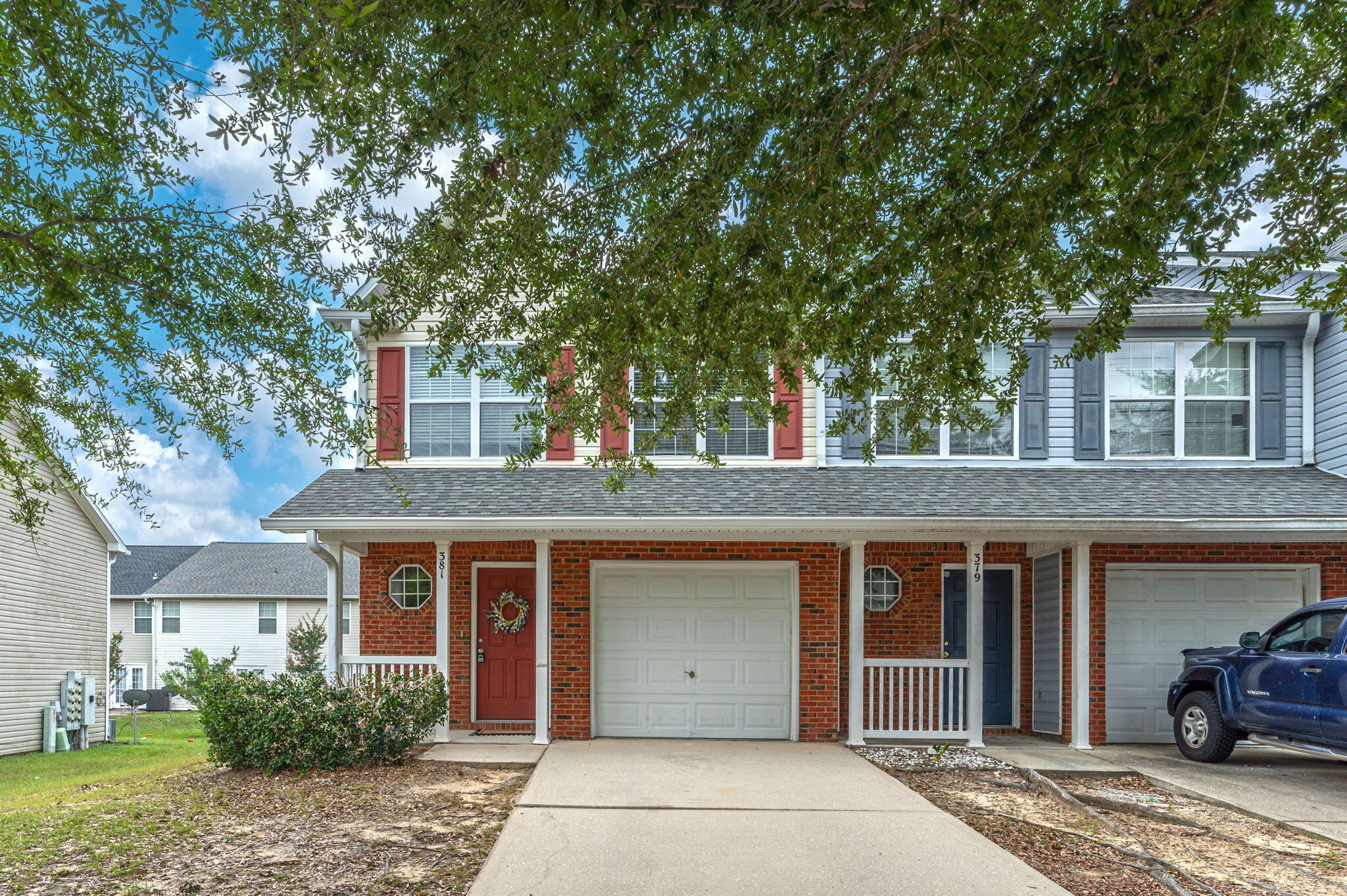 Rolling Pines T/H - Residential