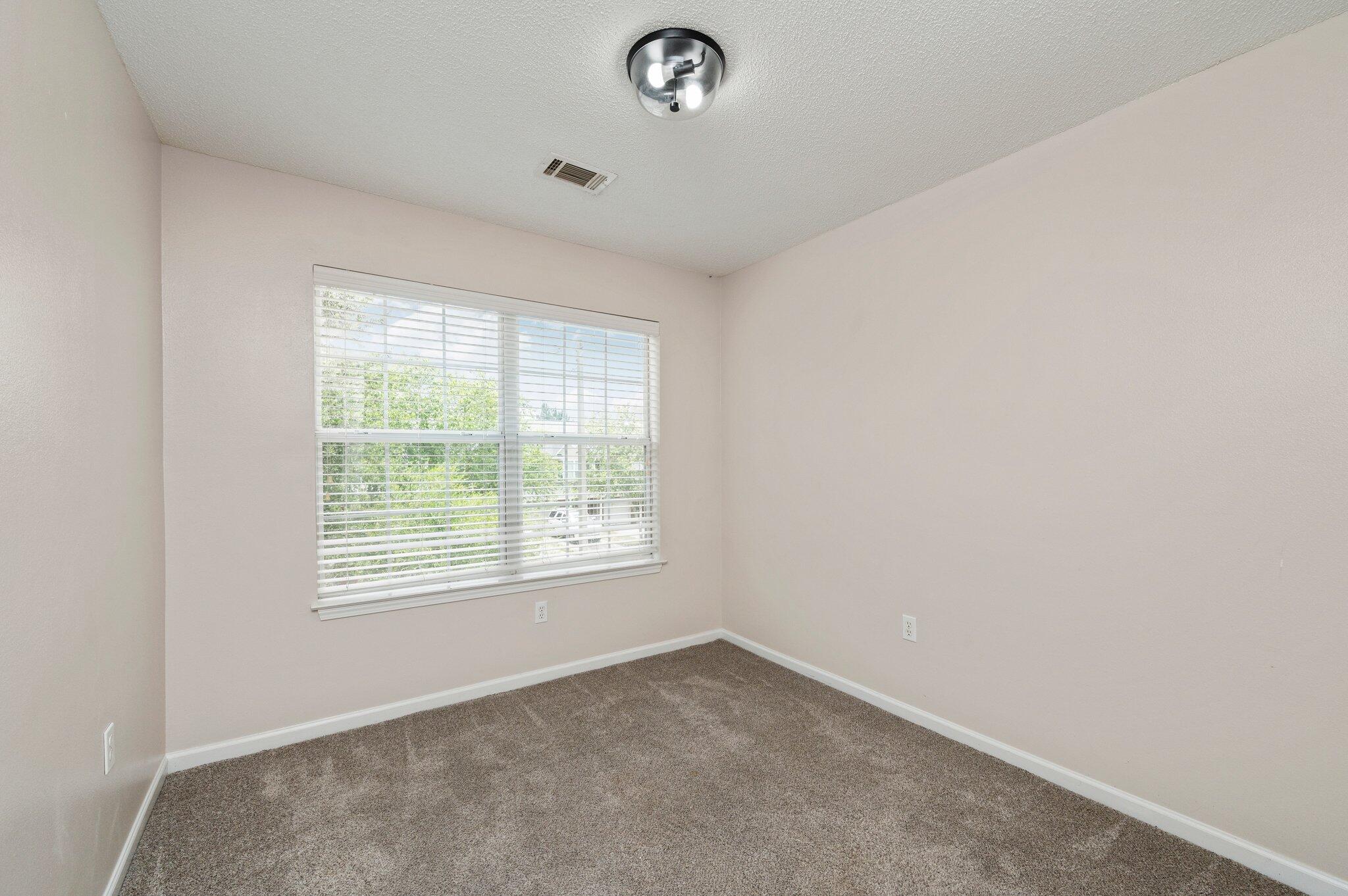 Rolling Pines T/H - Residential