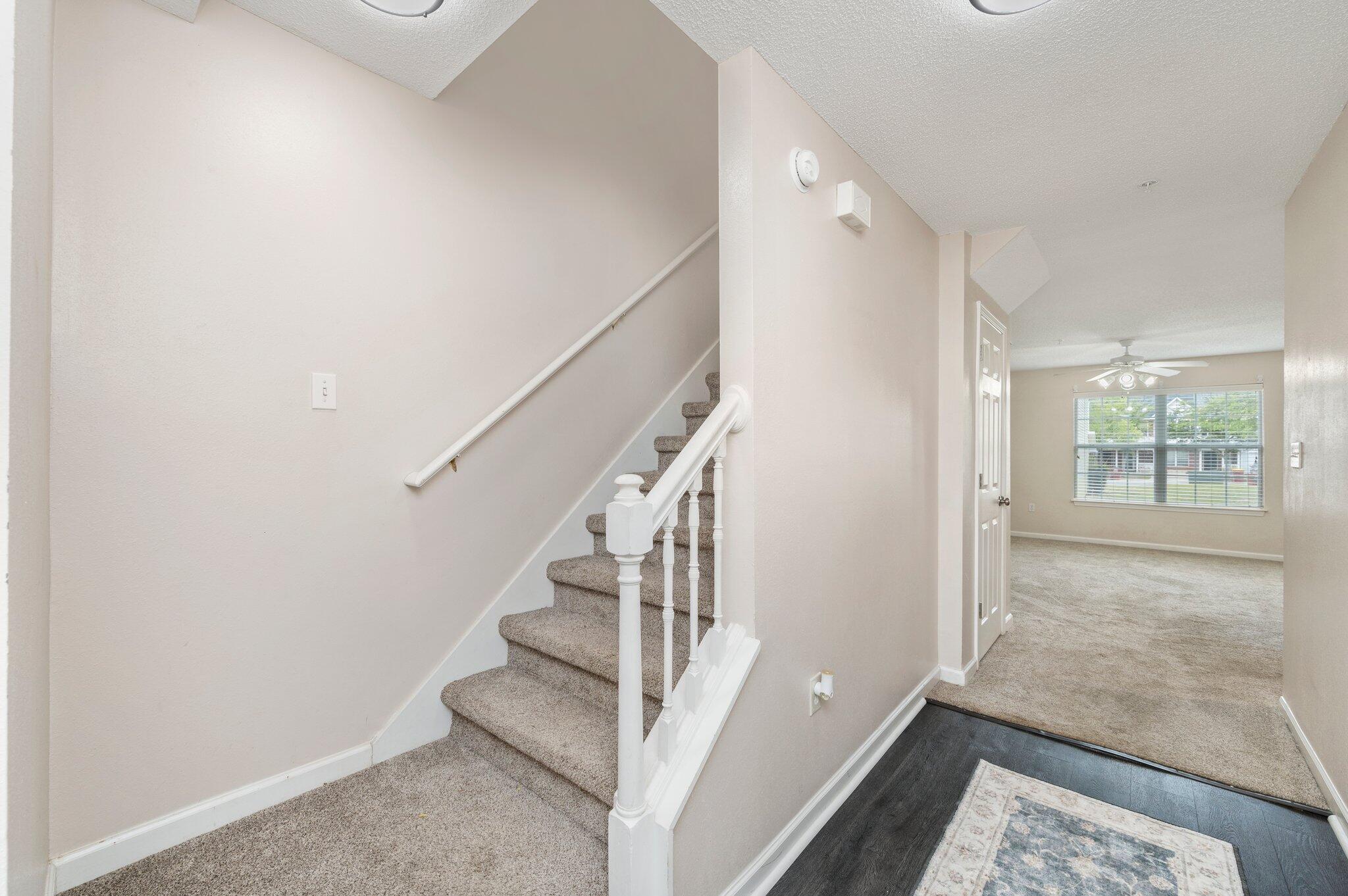 Rolling Pines T/H - Residential