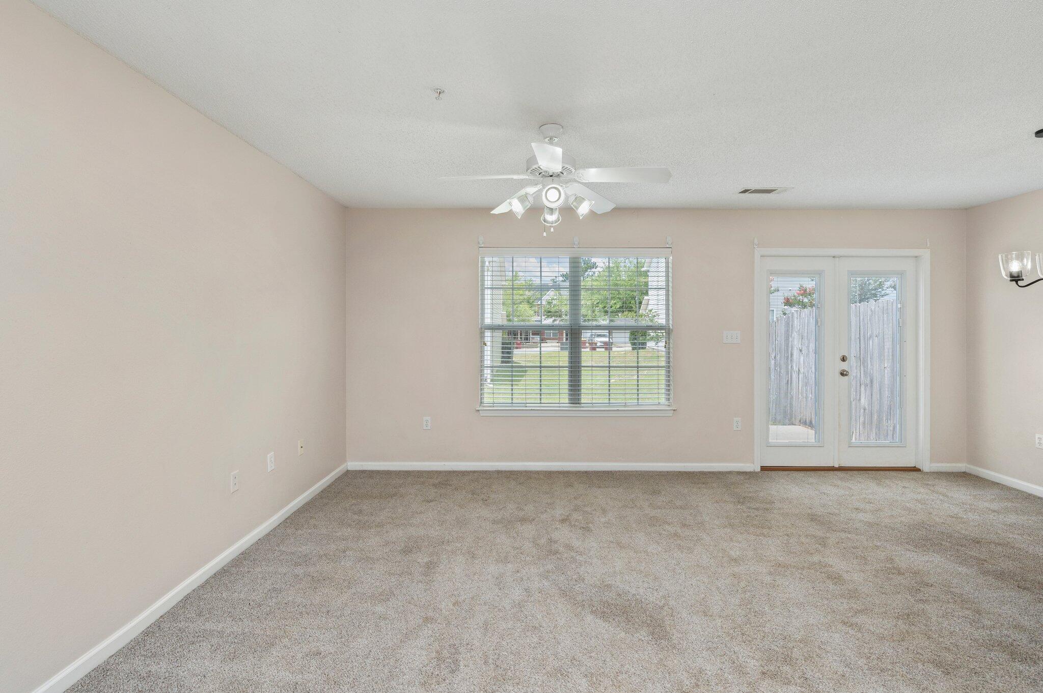 Rolling Pines T/H - Residential