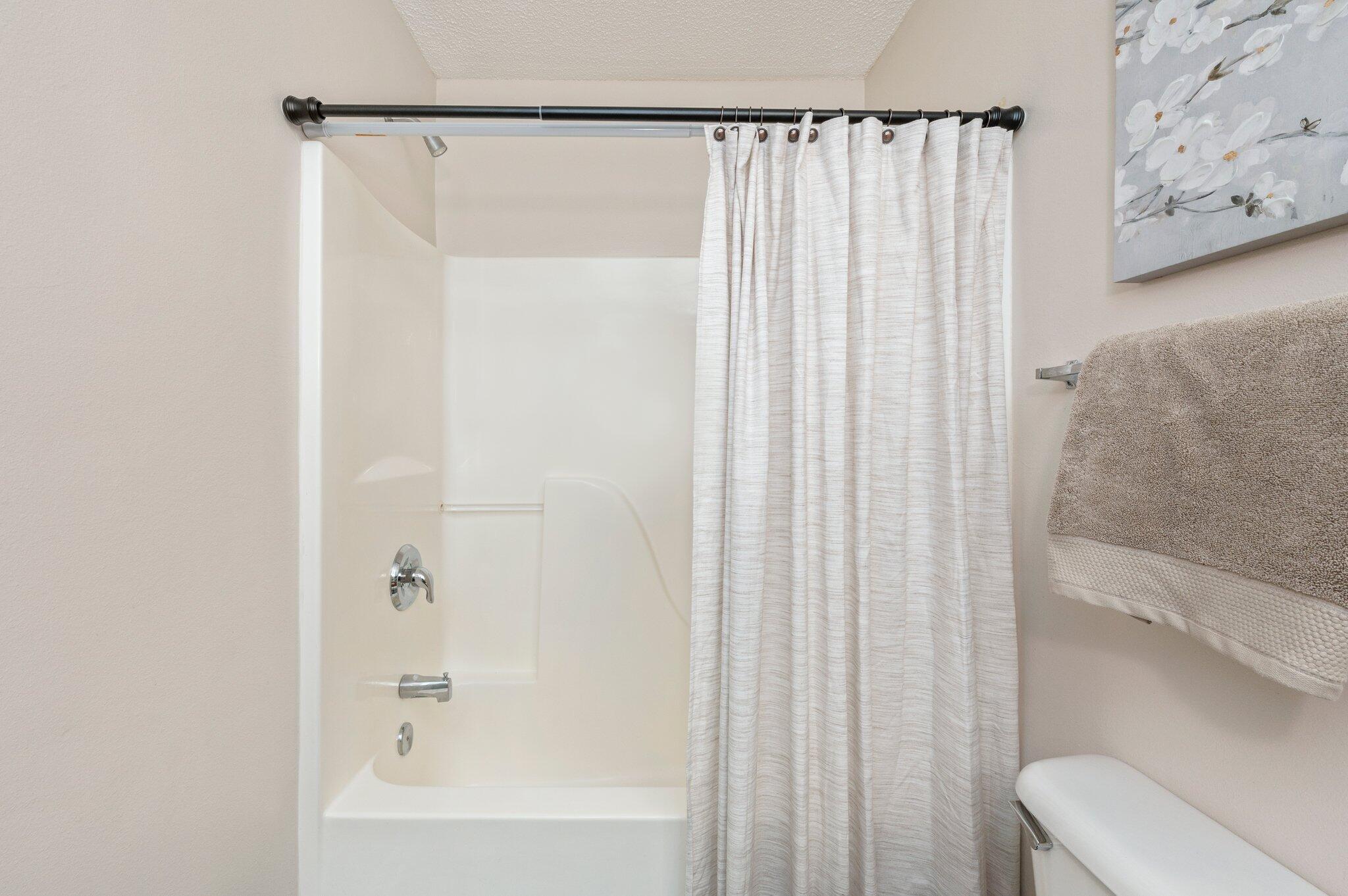 Rolling Pines T/H - Residential