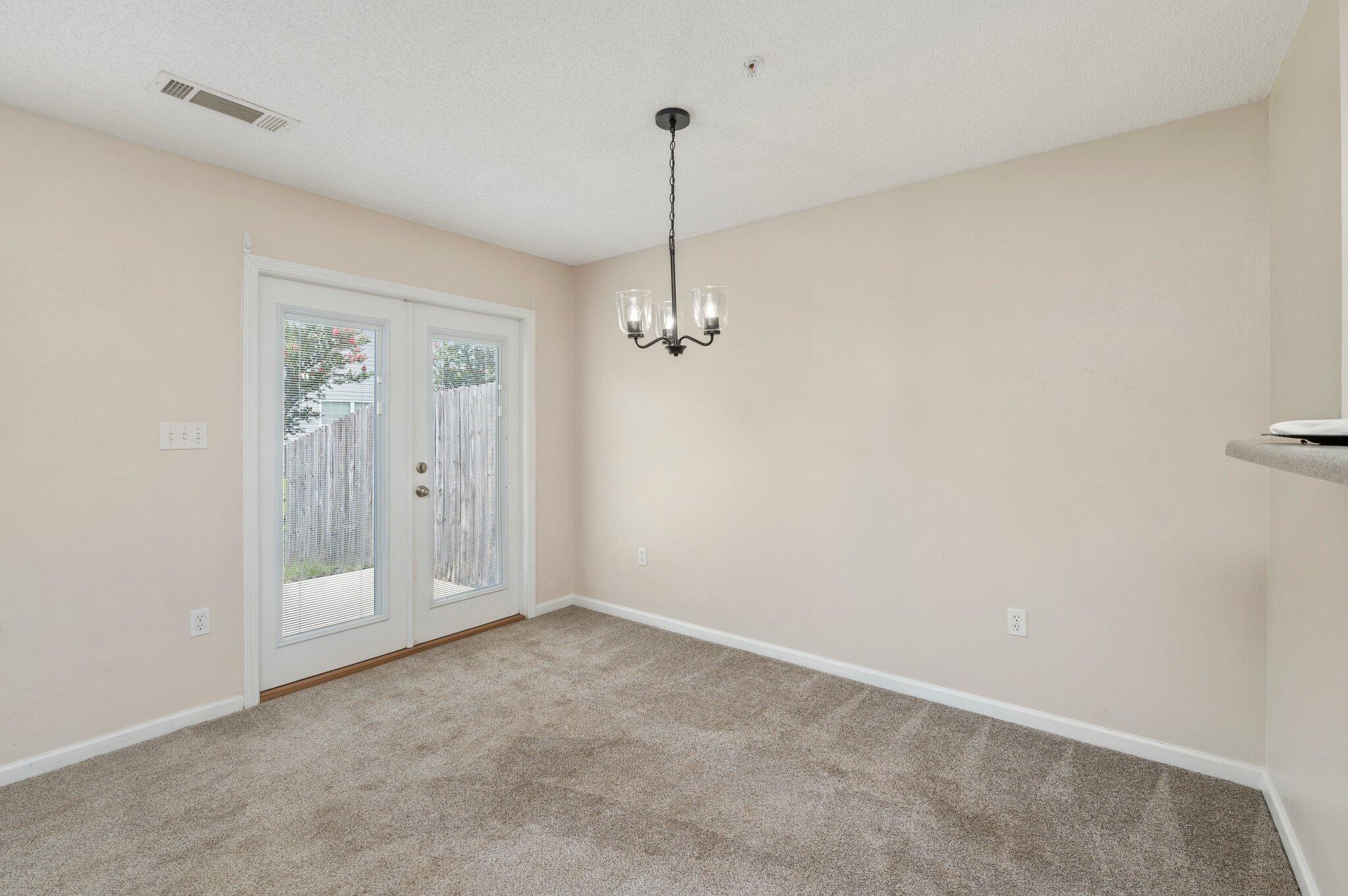 Rolling Pines T/H - Residential