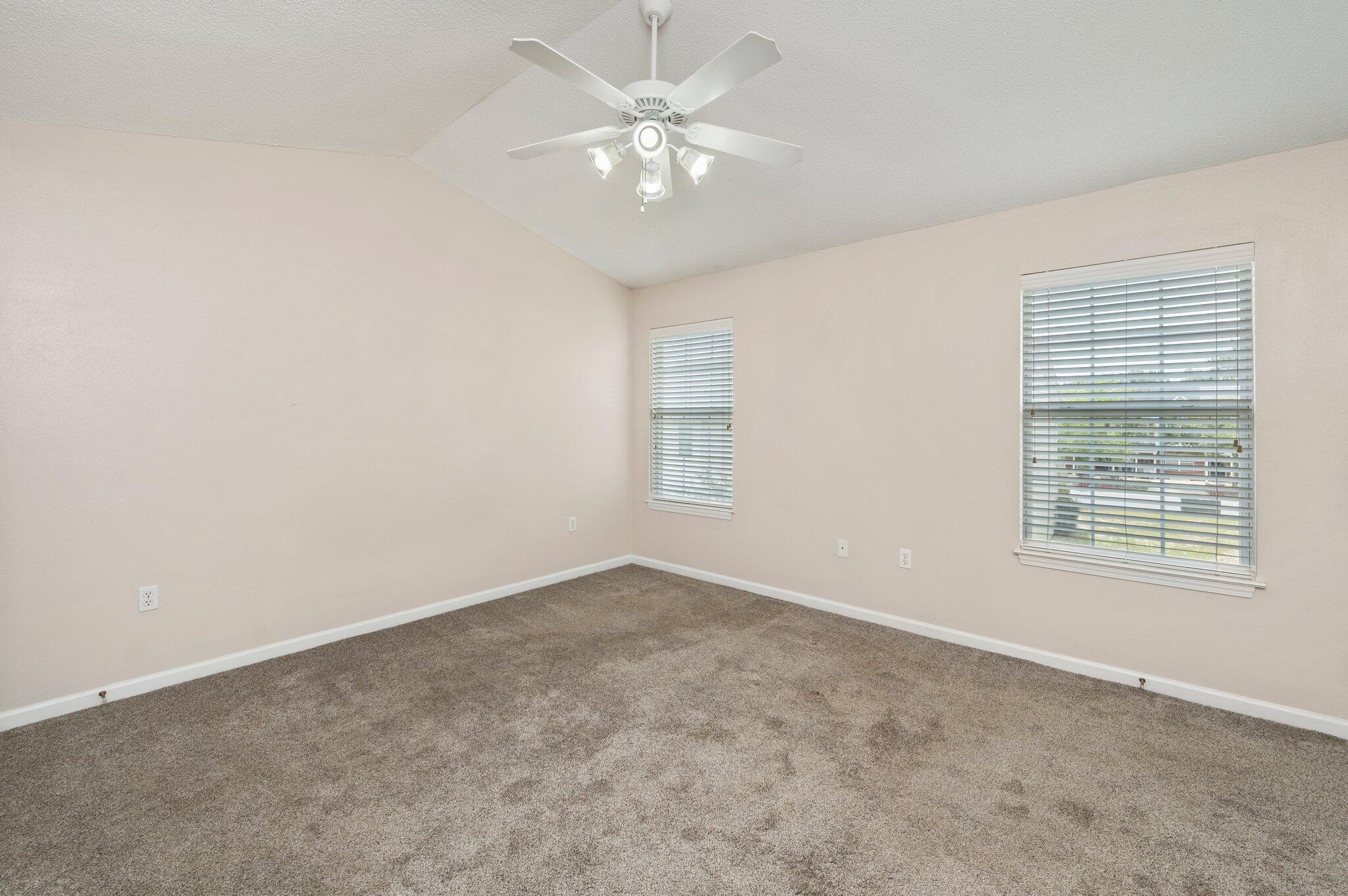 Rolling Pines T/H - Residential