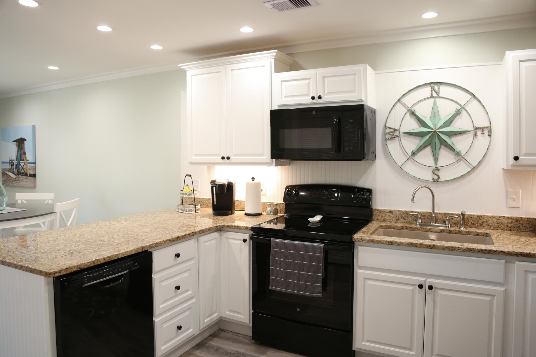 BEACHWOOD VILLAS CONDO - Residential