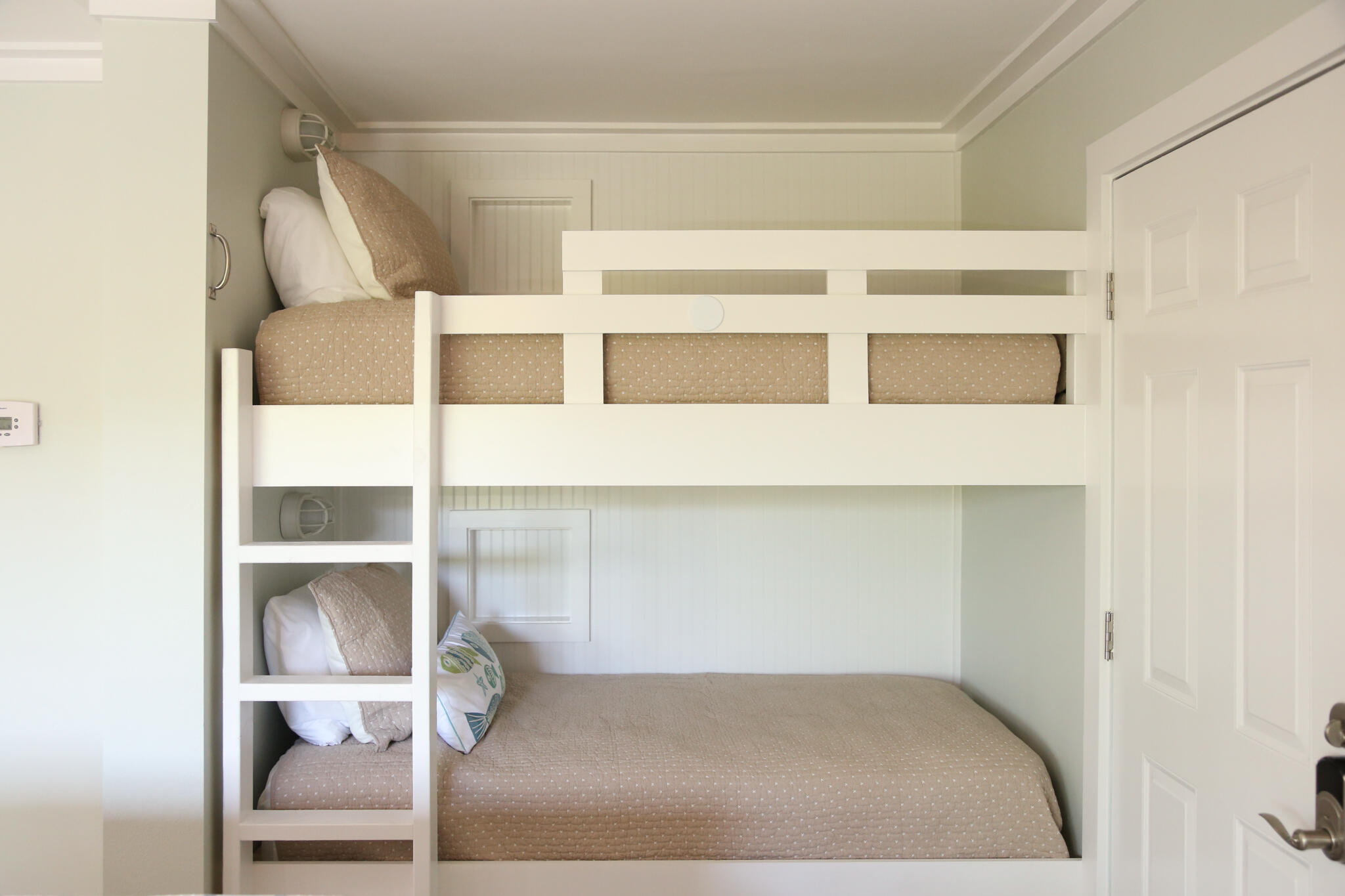 BEACHWOOD VILLAS CONDO - Residential