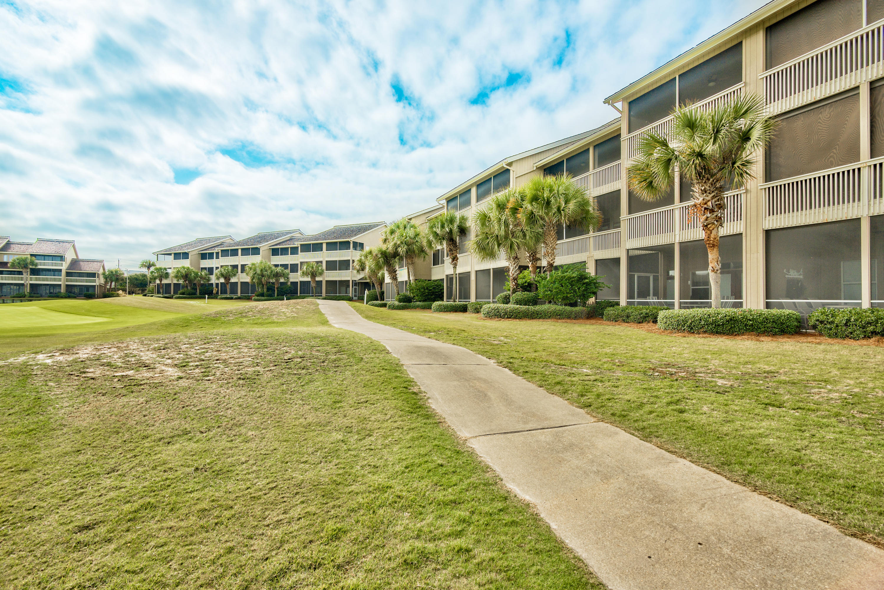 SEASCAPE CONDO PH 10 - Residential