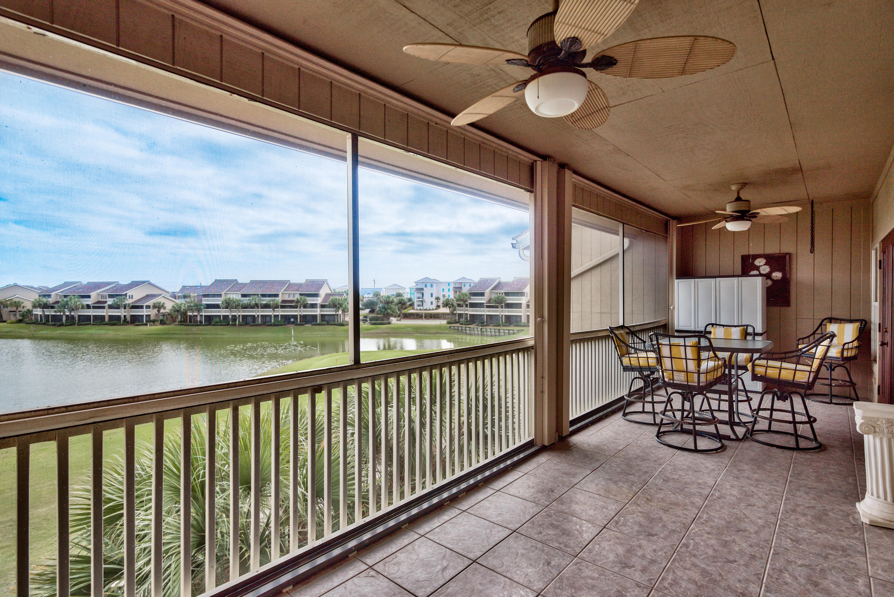 SEASCAPE CONDO PH 10 - Residential