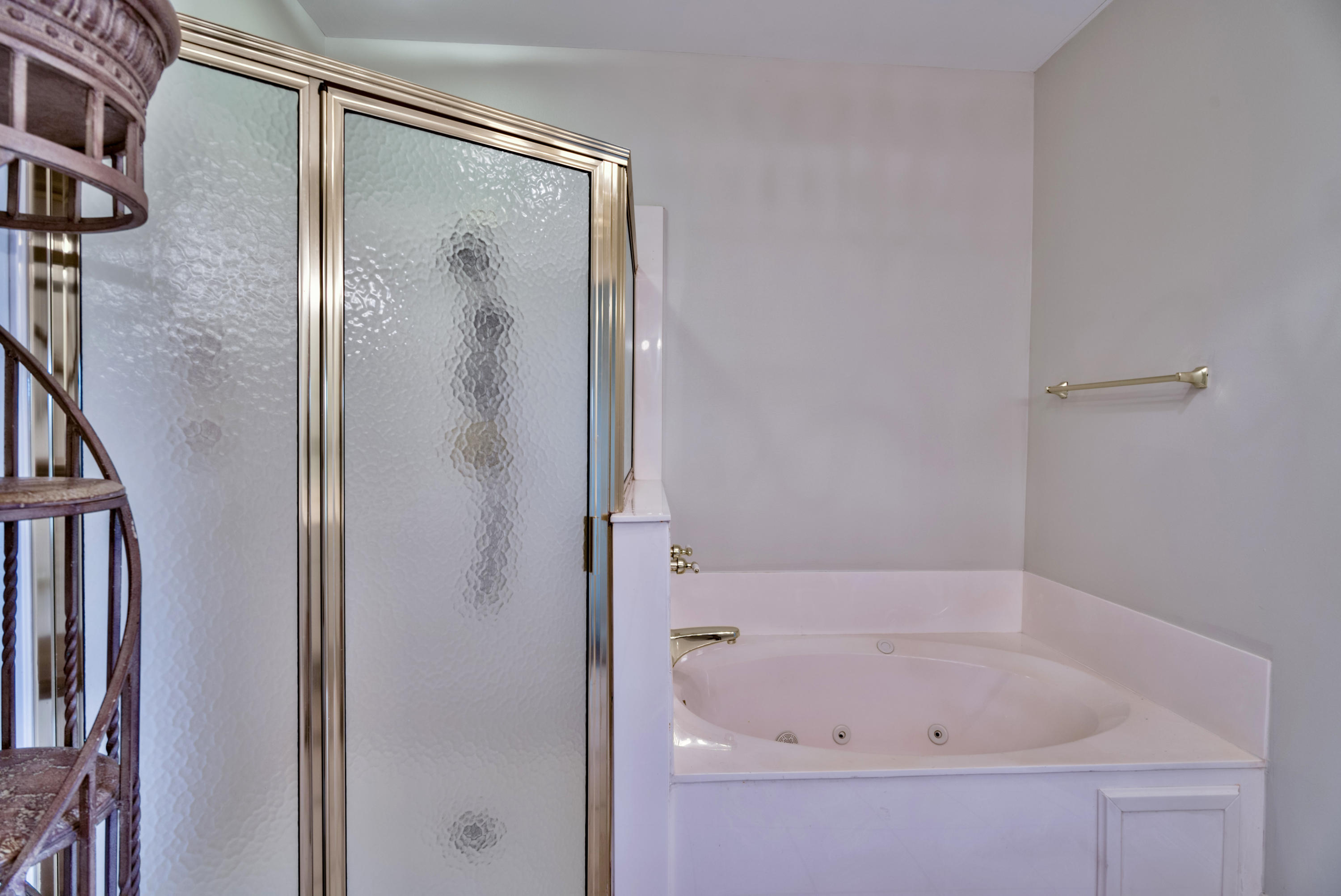 SEASCAPE CONDO PH 10 - Residential