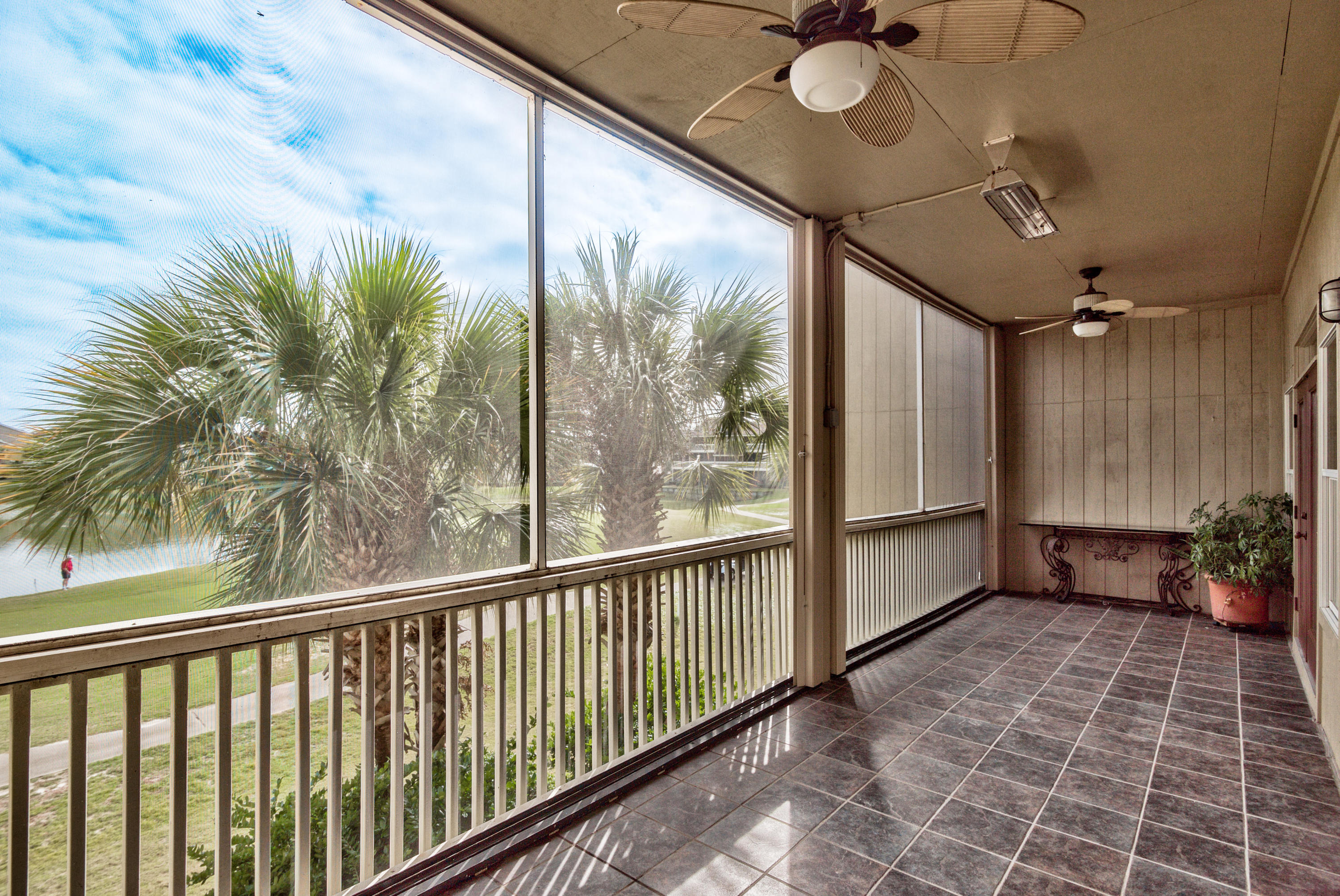 SEASCAPE CONDO PH 10 - Residential