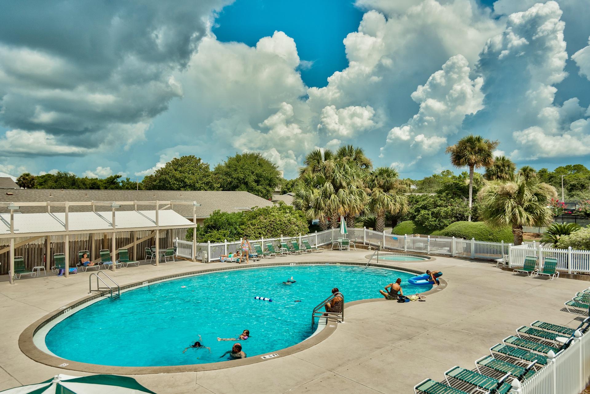 SEASCAPE CONDO PH 10 - Residential