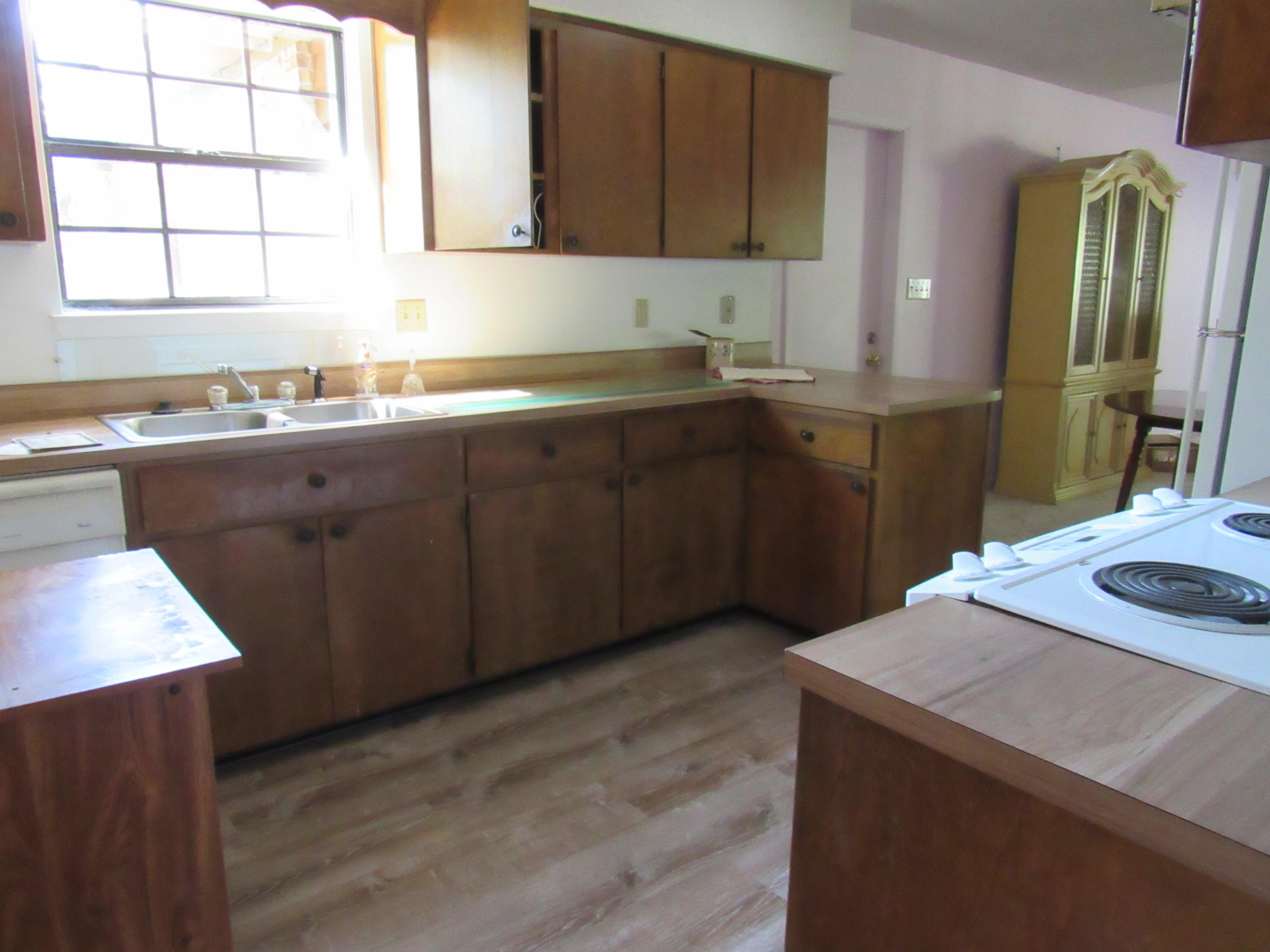 BLUEWATER BAY VILLAGE - Residential