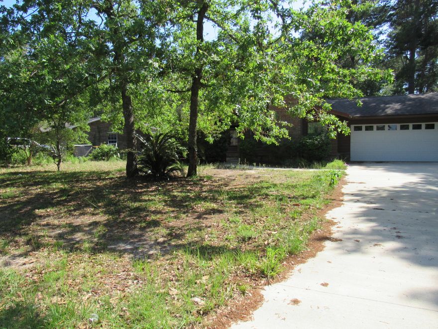 Great location! Perfect home to add your own touches and upgrades to. Open layout 3 bedroom 2 baths. Backs up to greenbelt area. Close to Bluewater Elem. and bypass which will get you to beaches, shopping, restaurants, and bases.