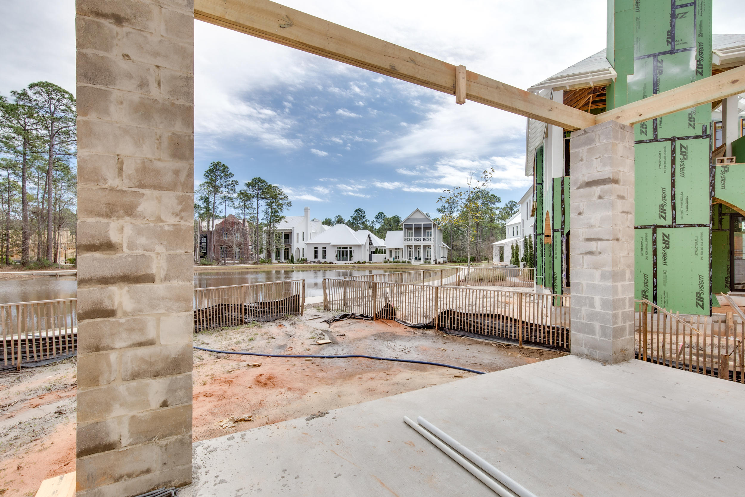 CHURCHILL OAKS - Residential