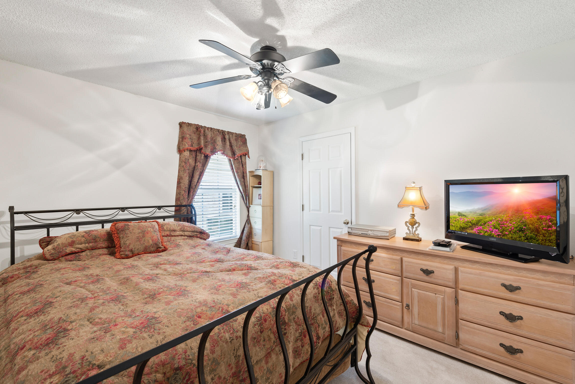 KINGSFIELD COURTYARD - Residential