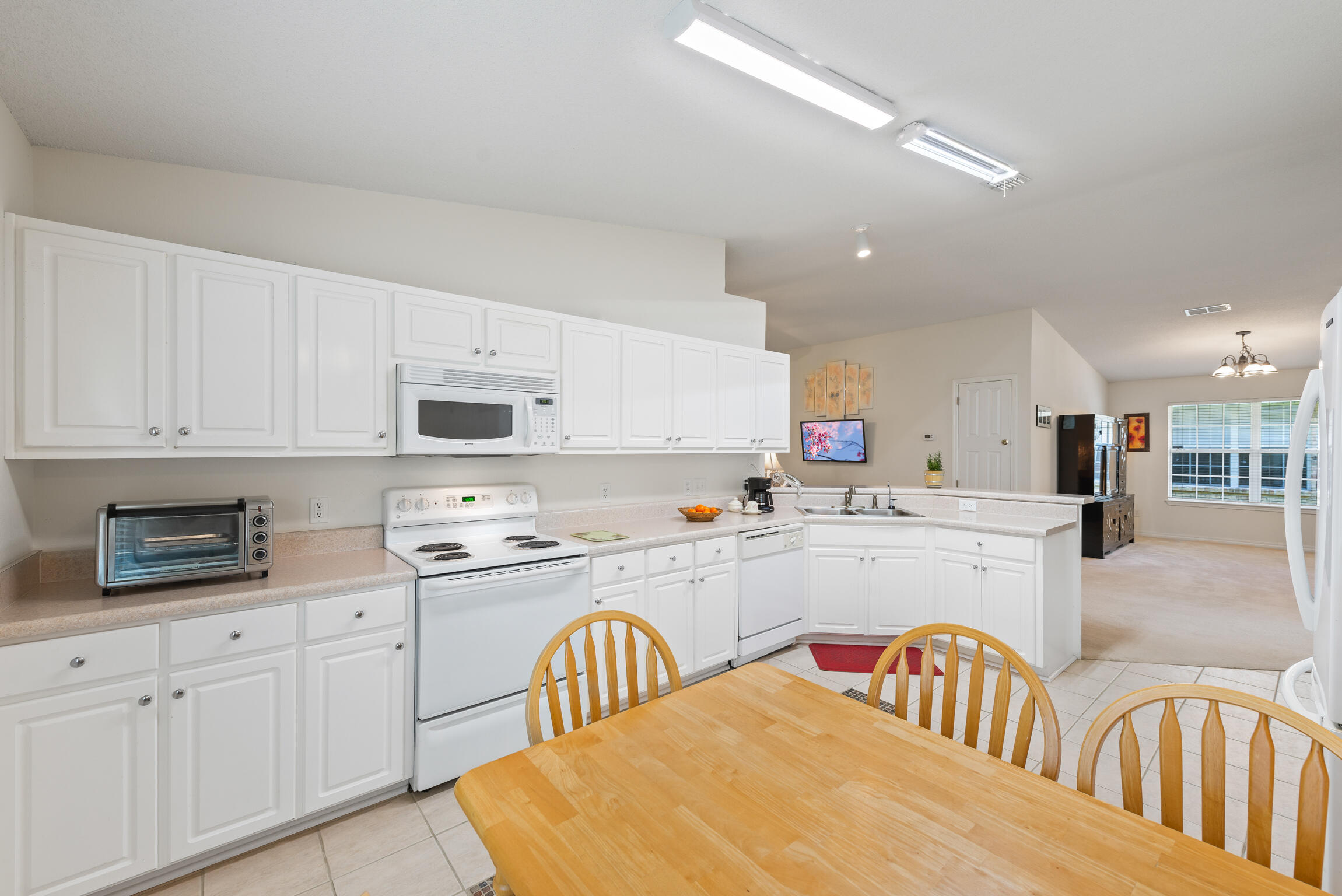 KINGSFIELD COURTYARD - Residential