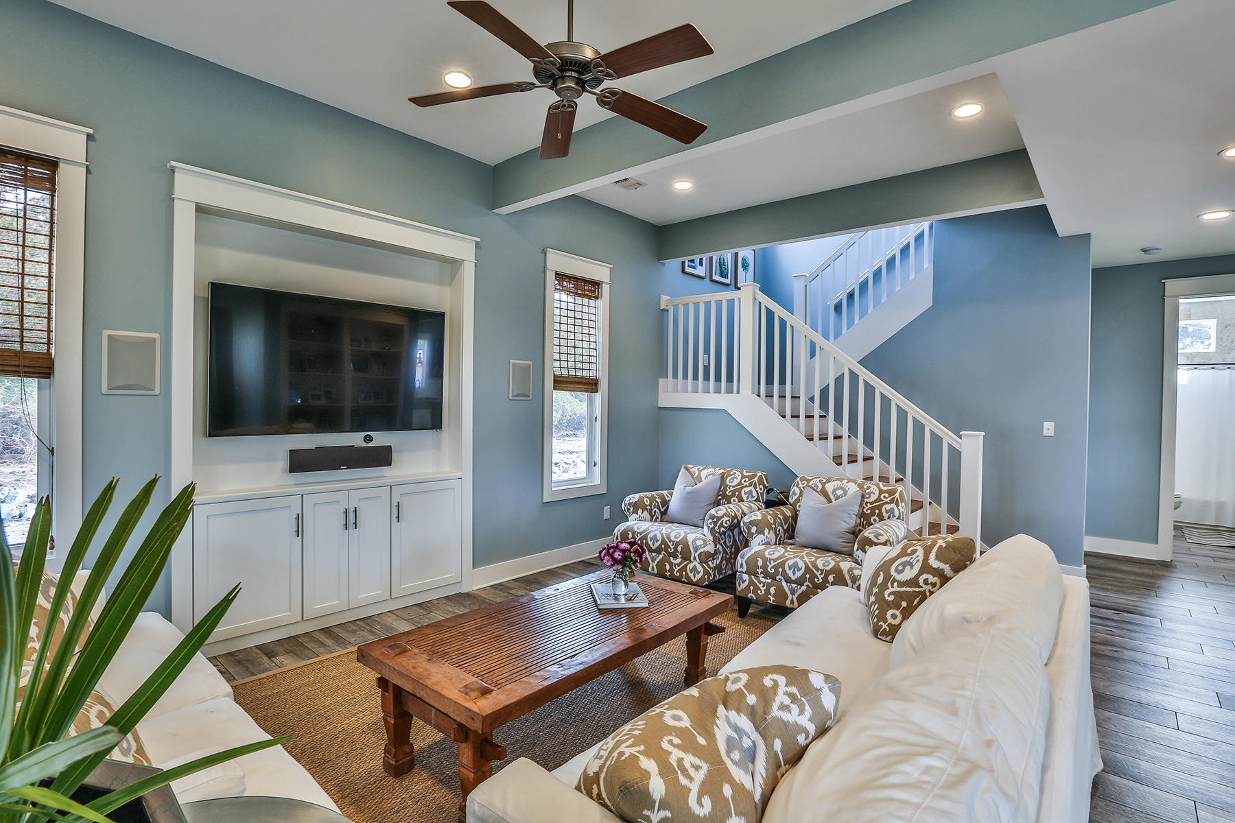 HOLIDAY SHORES ESTATES - Residential