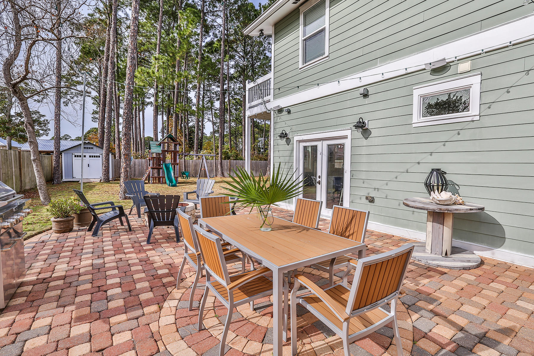 HOLIDAY SHORES ESTATES - Residential