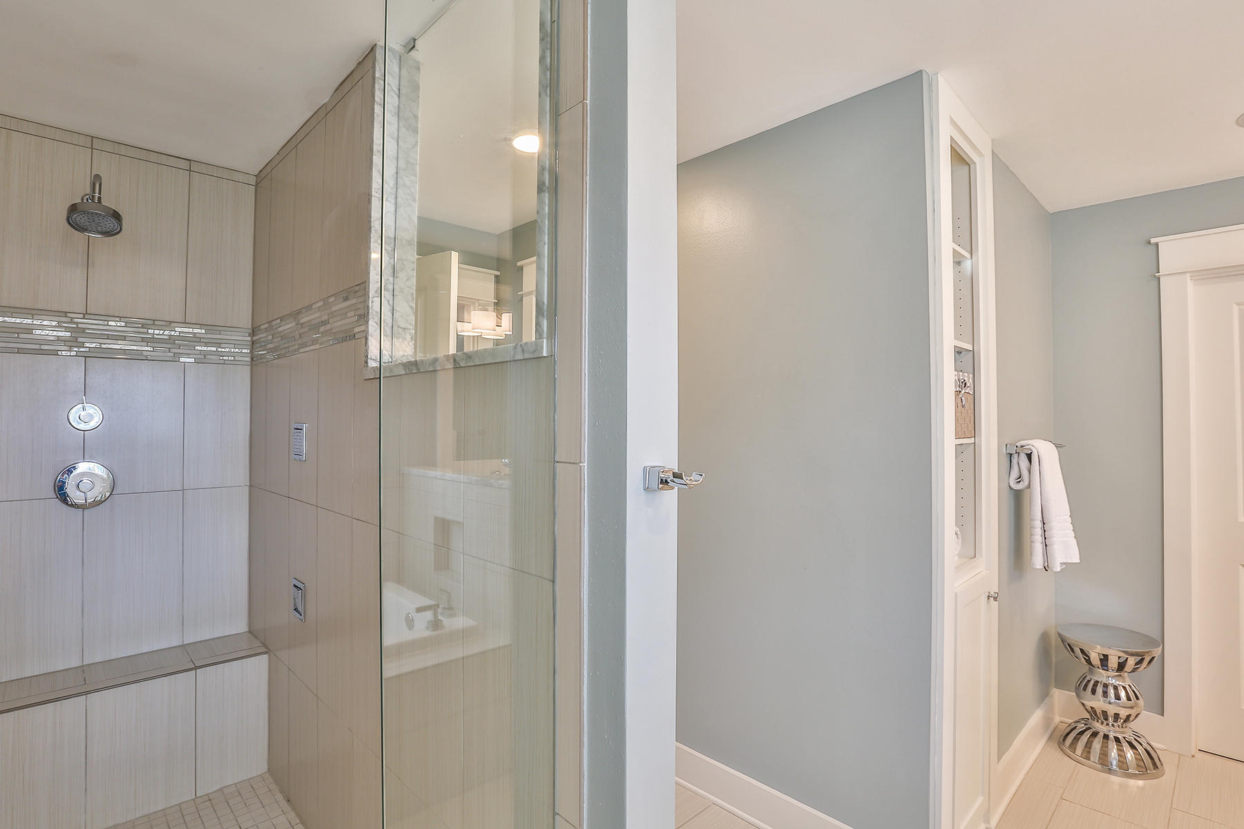 HOLIDAY SHORES ESTATES - Residential