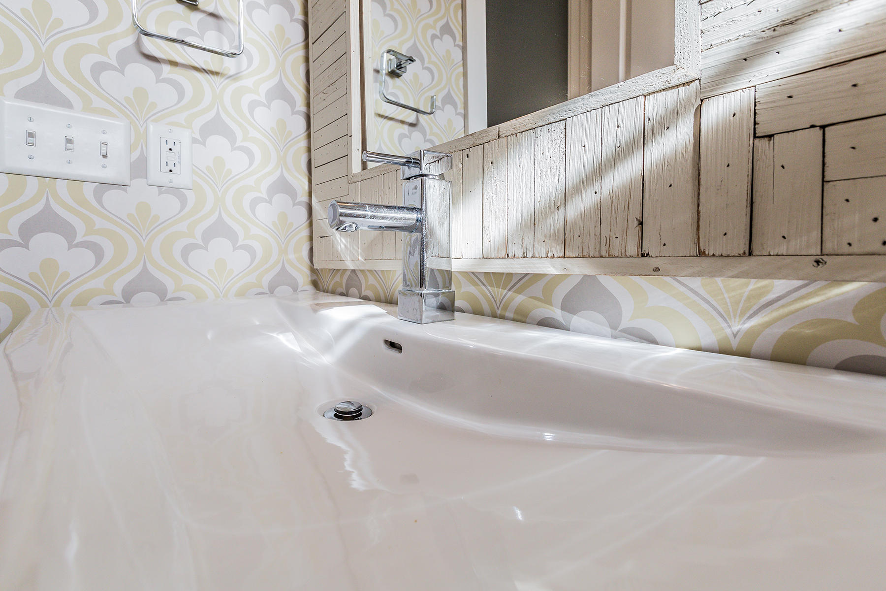 HOLIDAY SHORES ESTATES - Residential