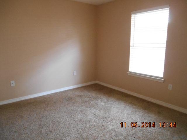 EMERALD VILLAGE S/D - Residential Lease