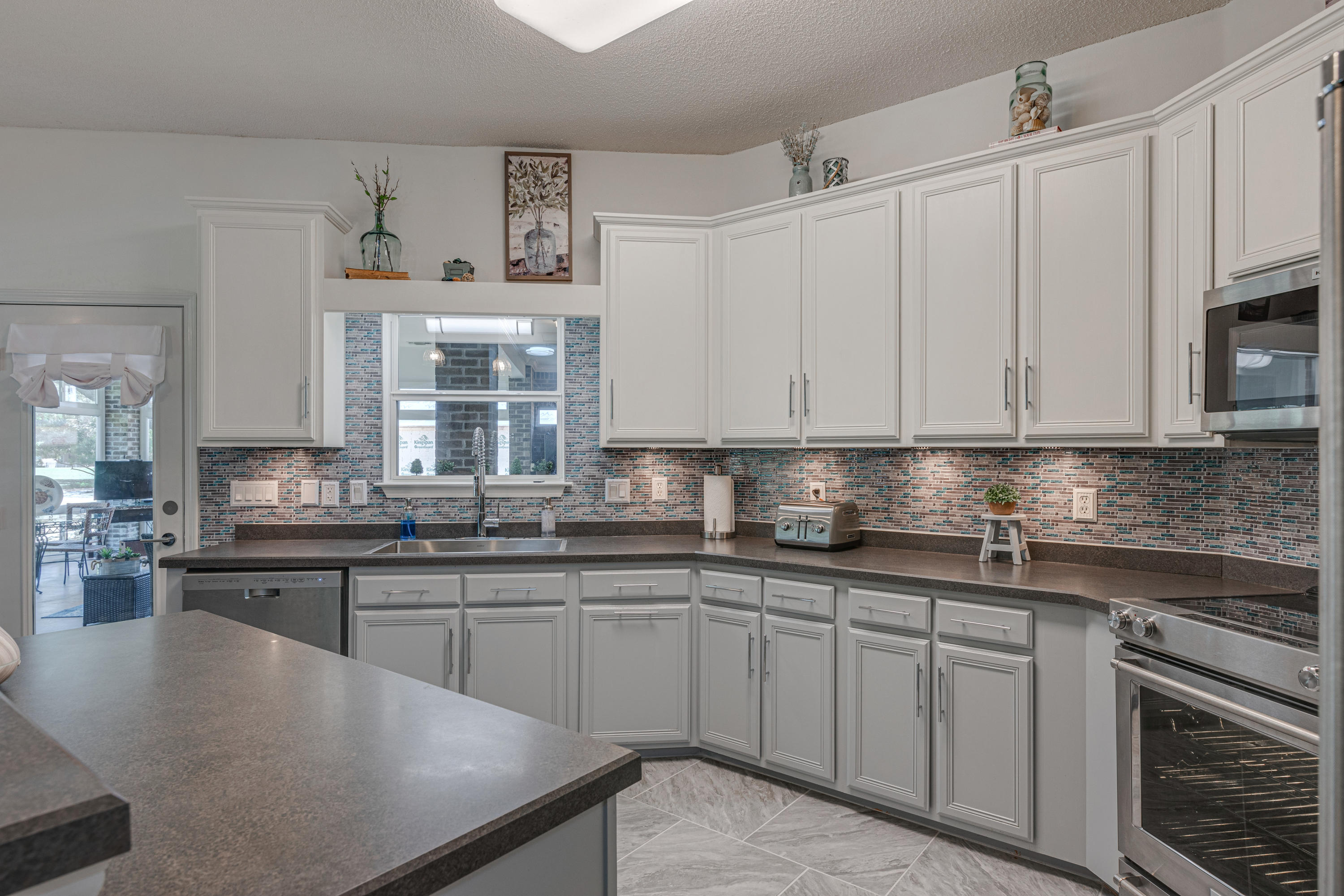 HIDDEN CREEK AT HOLLEY BY THE SEA - Residential