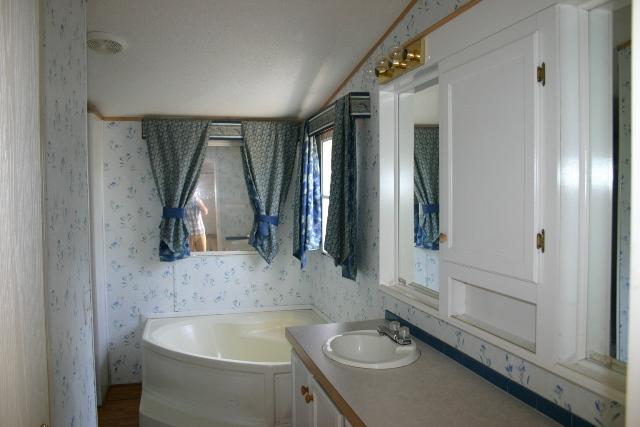 HILLCREST GROVE - Residential