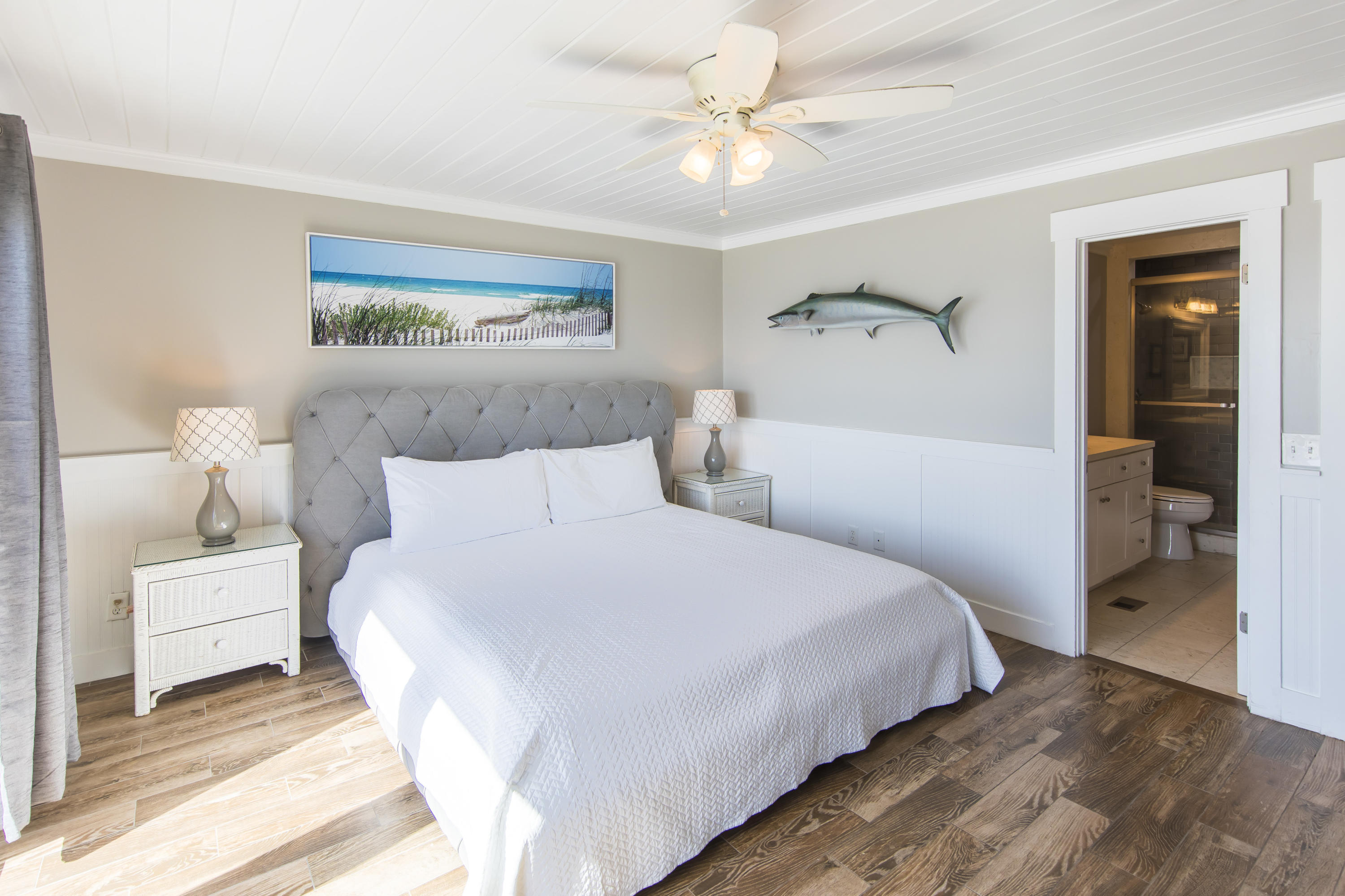 SHORELINE T/H - Residential