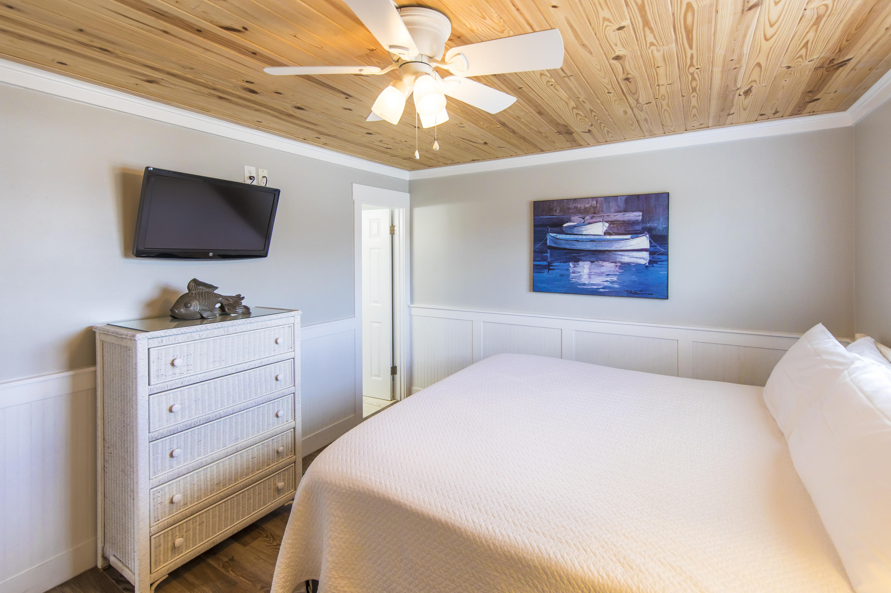 SHORELINE T/H - Residential