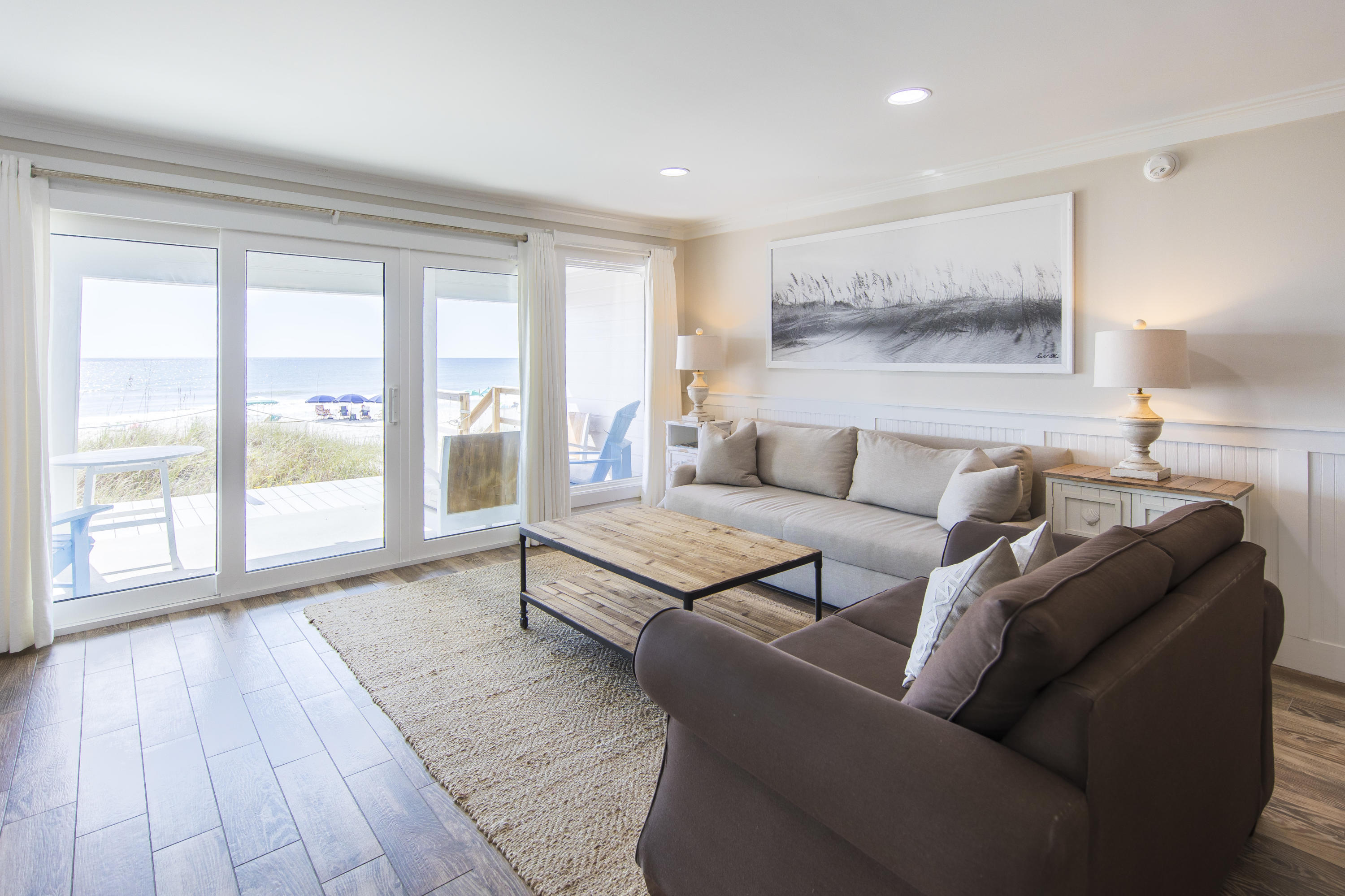 SHORELINE T/H - Residential