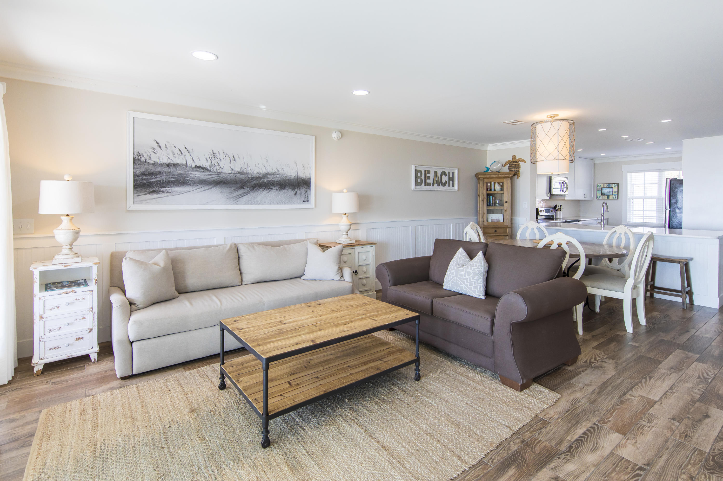 SHORELINE T/H - Residential