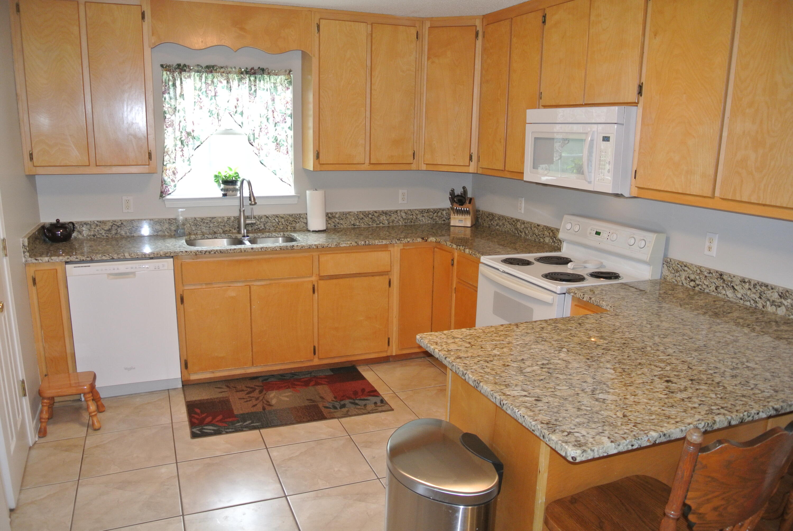 DOGWOOD ESTATES - Residential