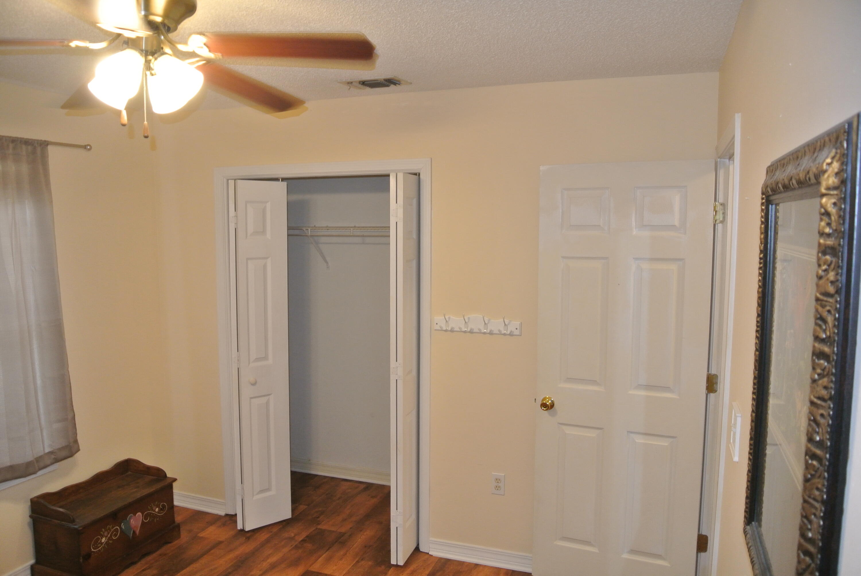 DOGWOOD ESTATES - Residential