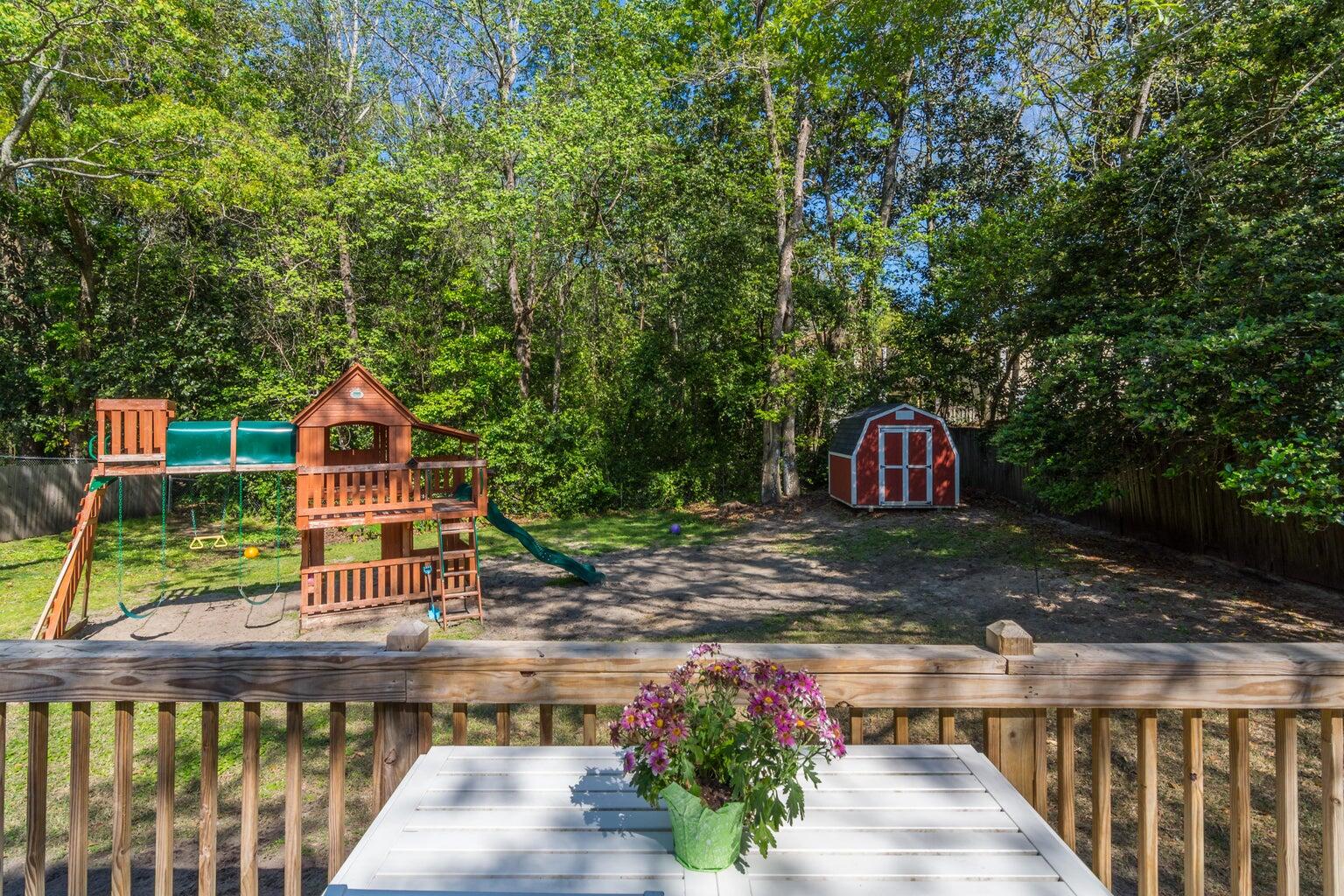 VALPARAISO PINECREST 5 - Residential Lease