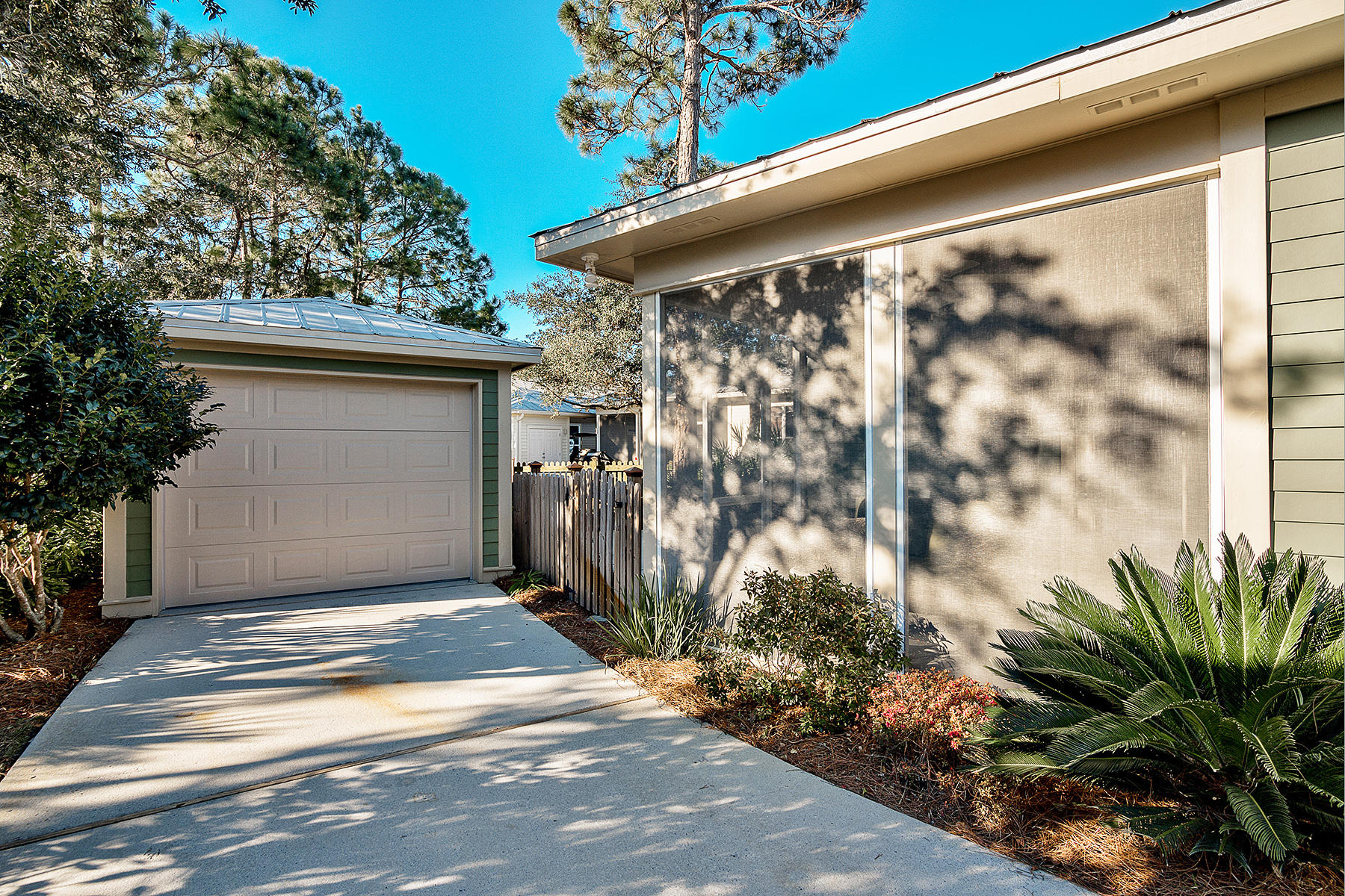 CRYSTAL LAKE AT SANDESTIN - Residential