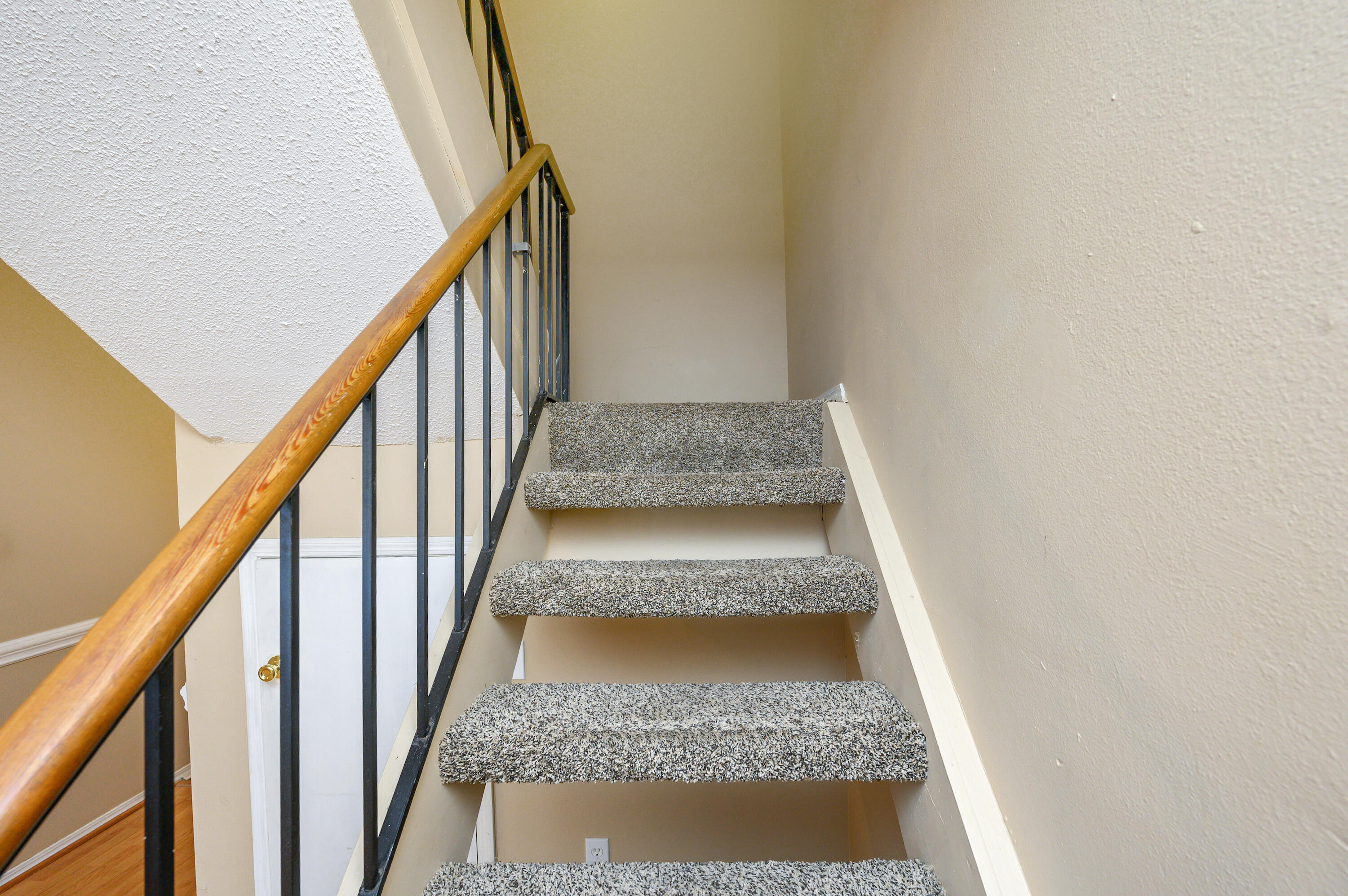 NEW WALTON VILLAGE - Residential