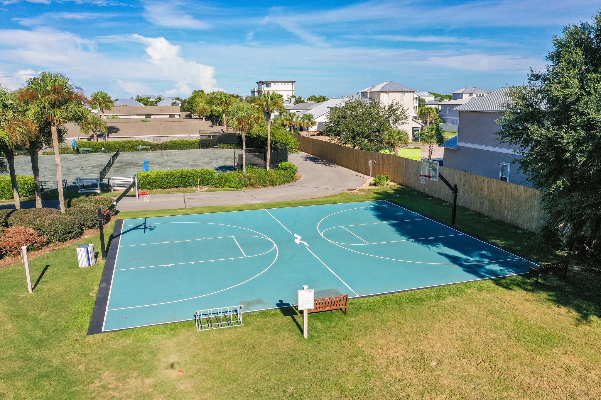 SEASCAPE CONDO GARDEN VILLA - Residential