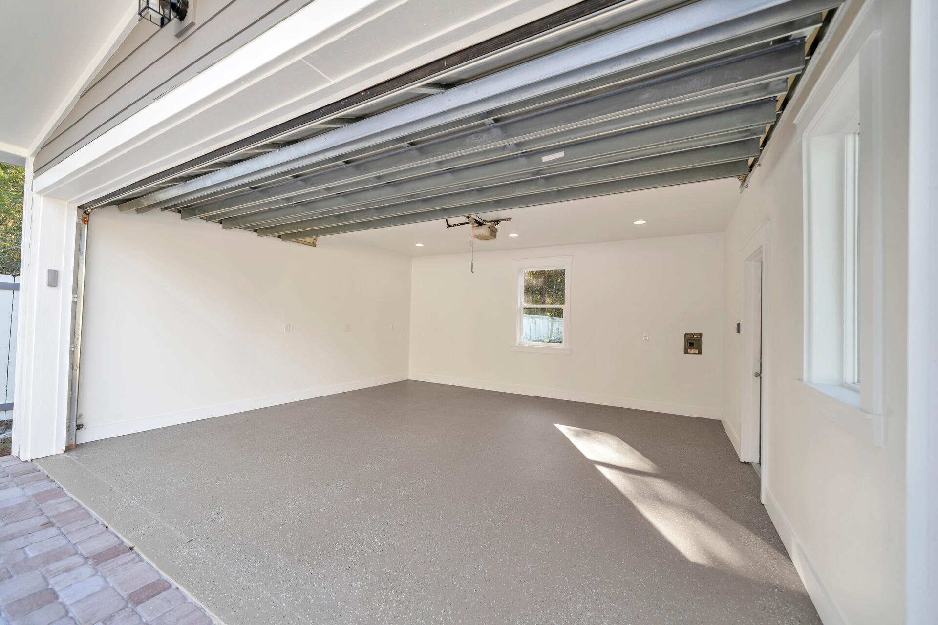 OAKWOOD HILLS UNIT 1 - Residential